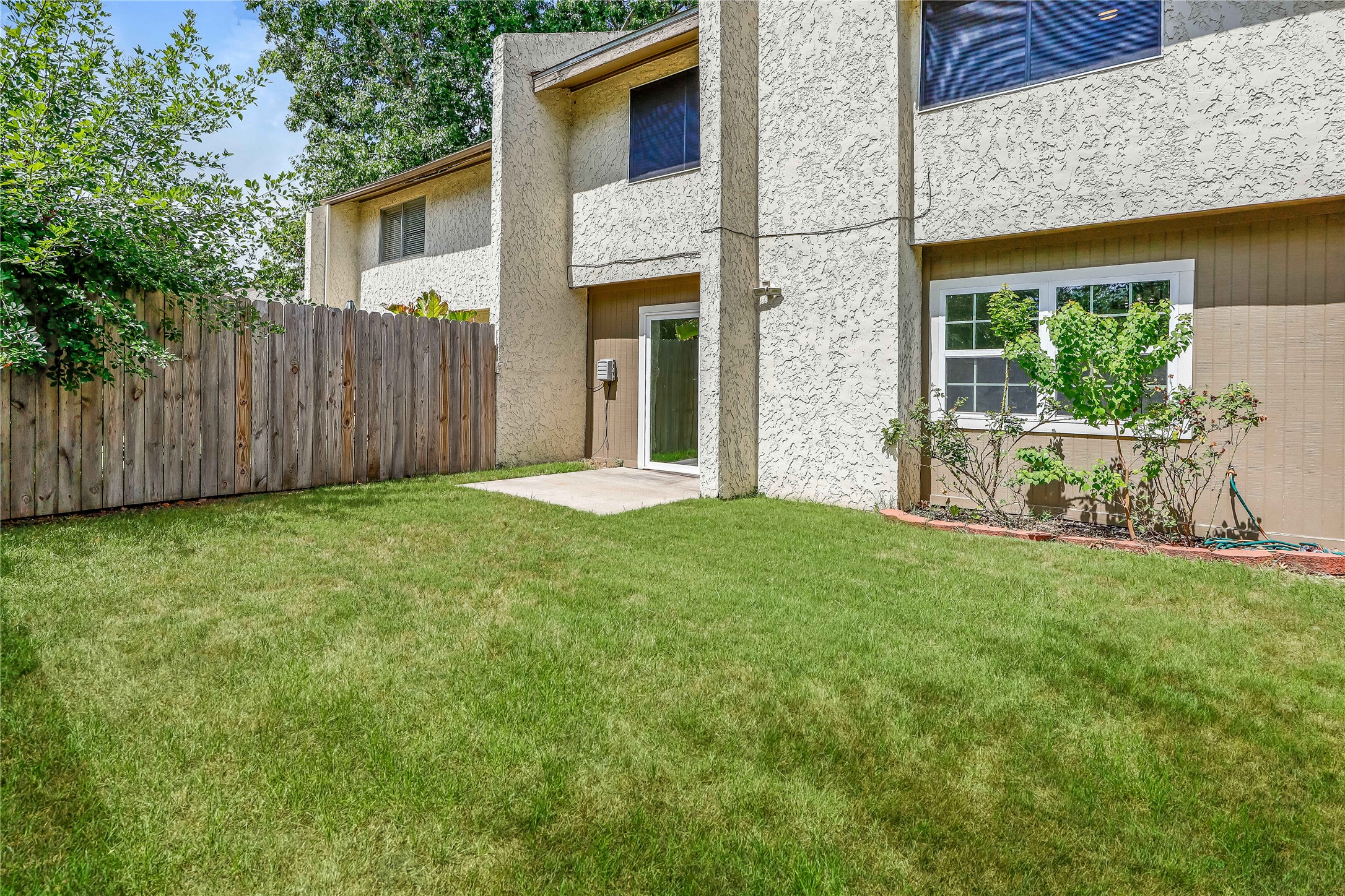12239 Glenview Drive Property Photo 7
