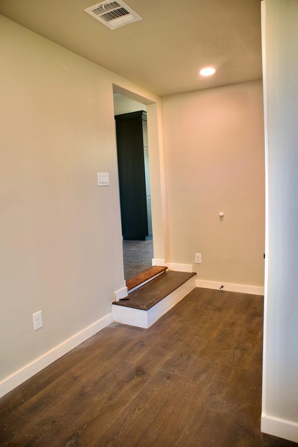 428 Van Molan Street Property Photo 4