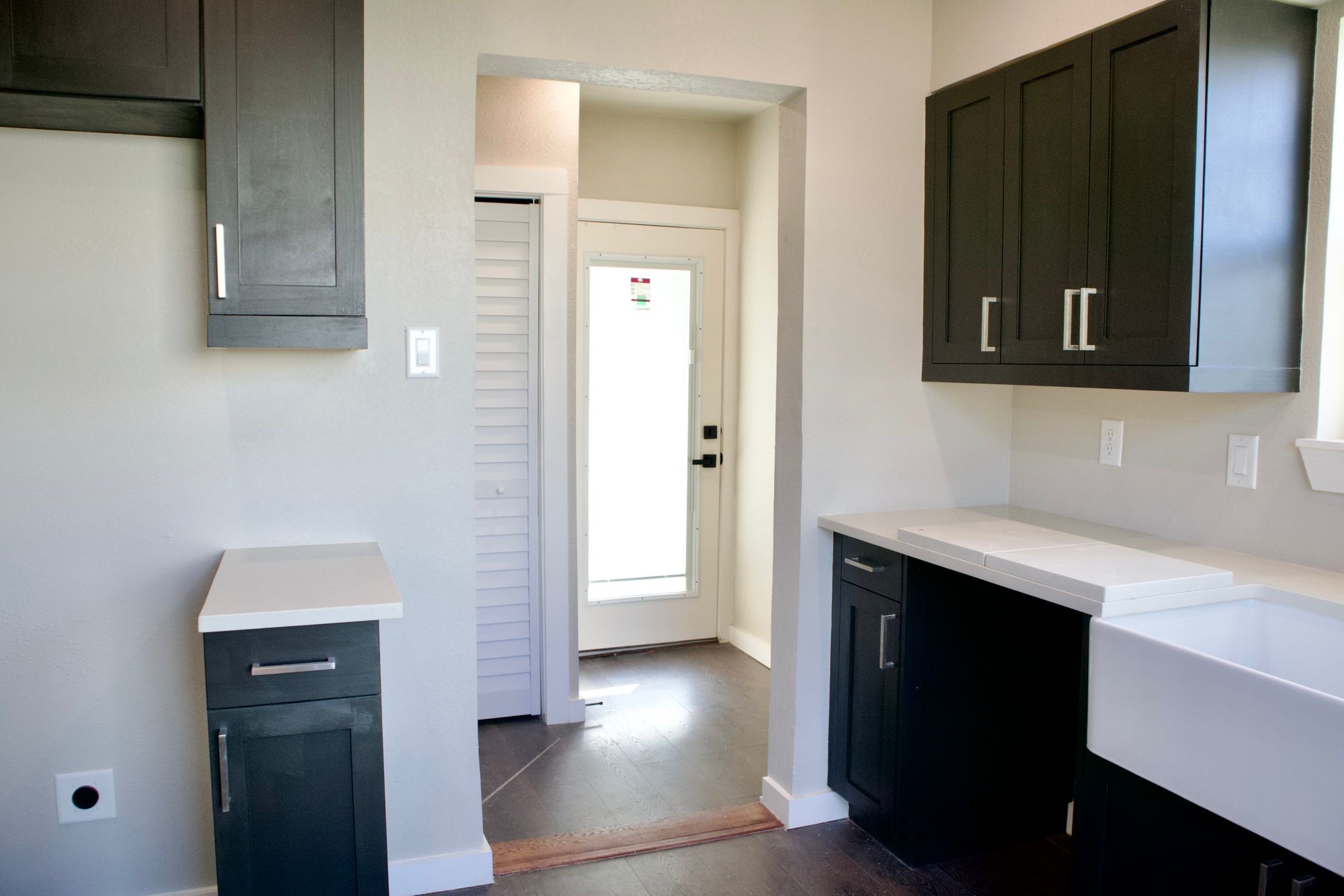 428 Van Molan Street Property Photo 8