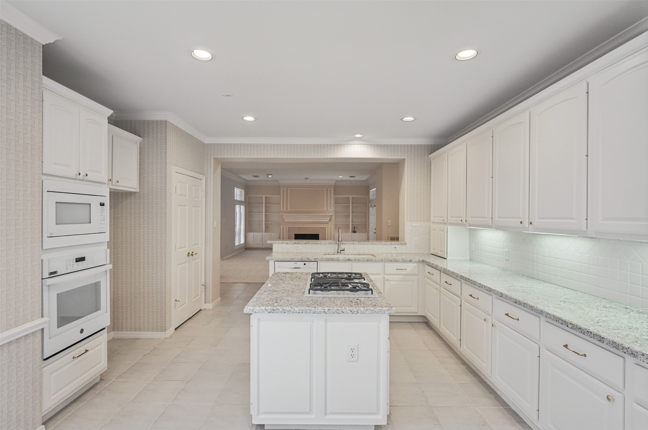 30 N Castlegreen Circle Property Photo 20