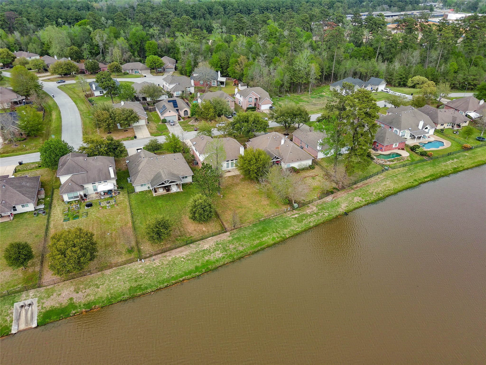 9219 E Lakeside Drive Property Photo 2