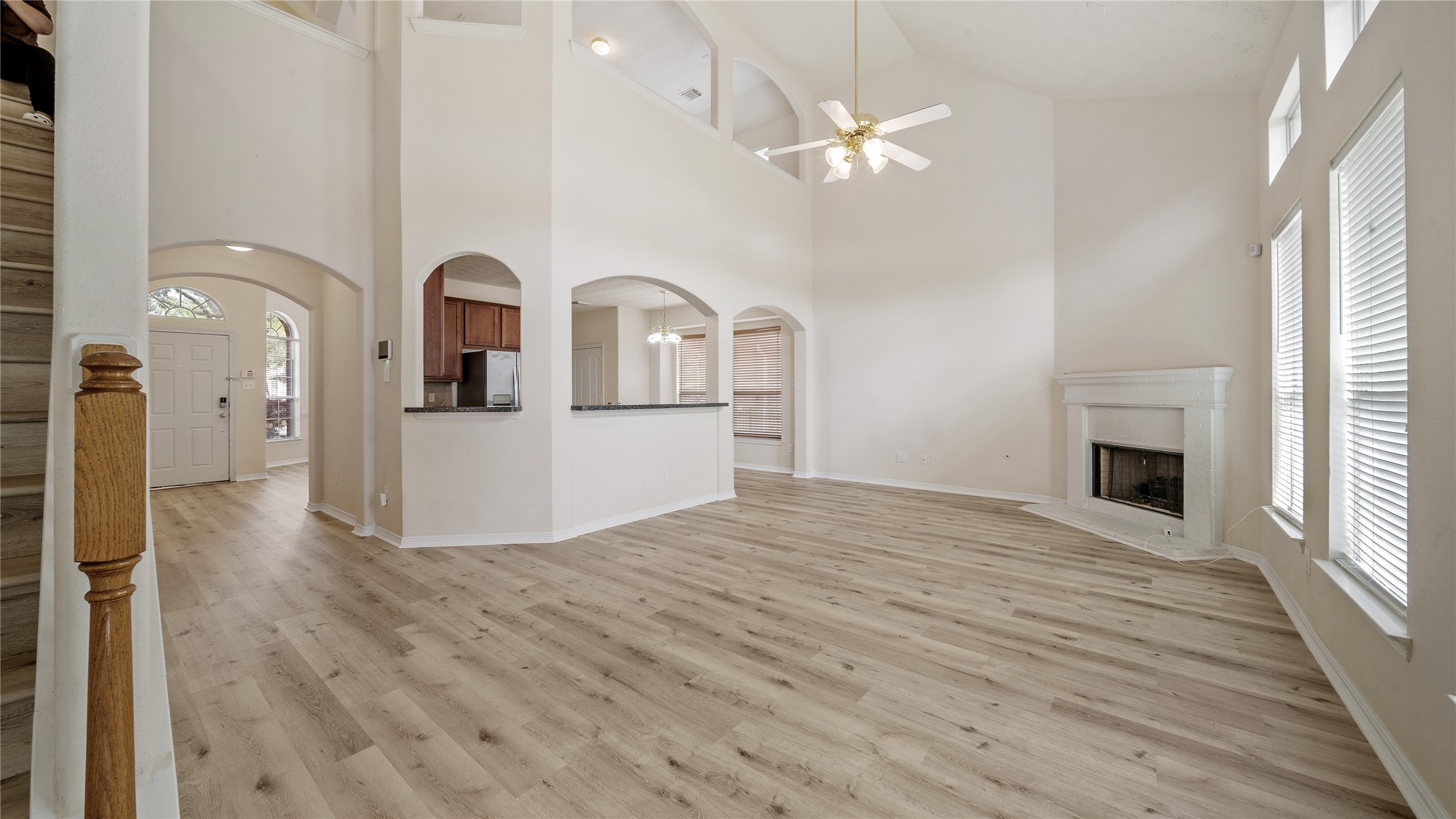 9219 E Lakeside Drive Property Photo 4