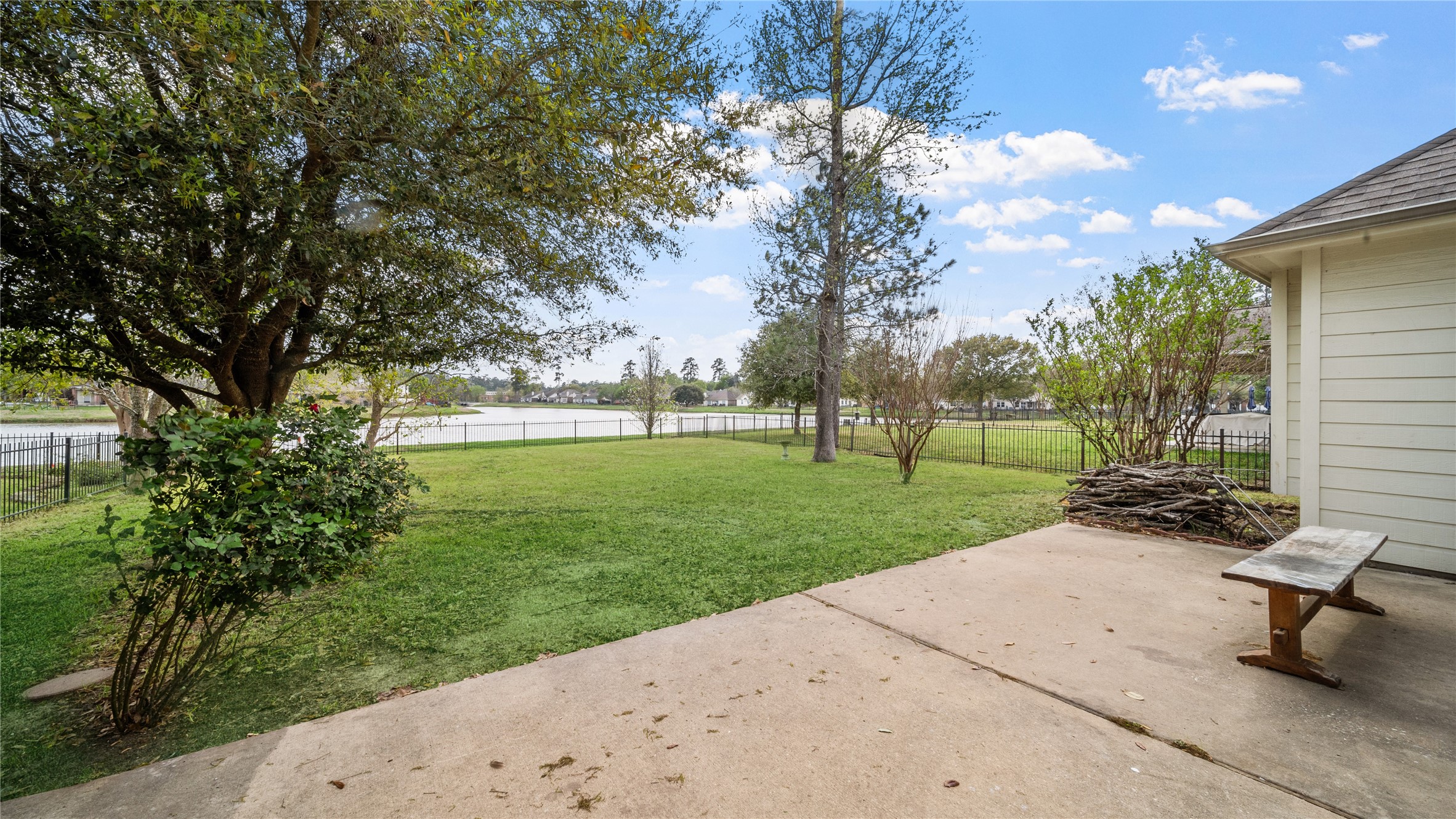 9219 E Lakeside Drive Property Photo 31