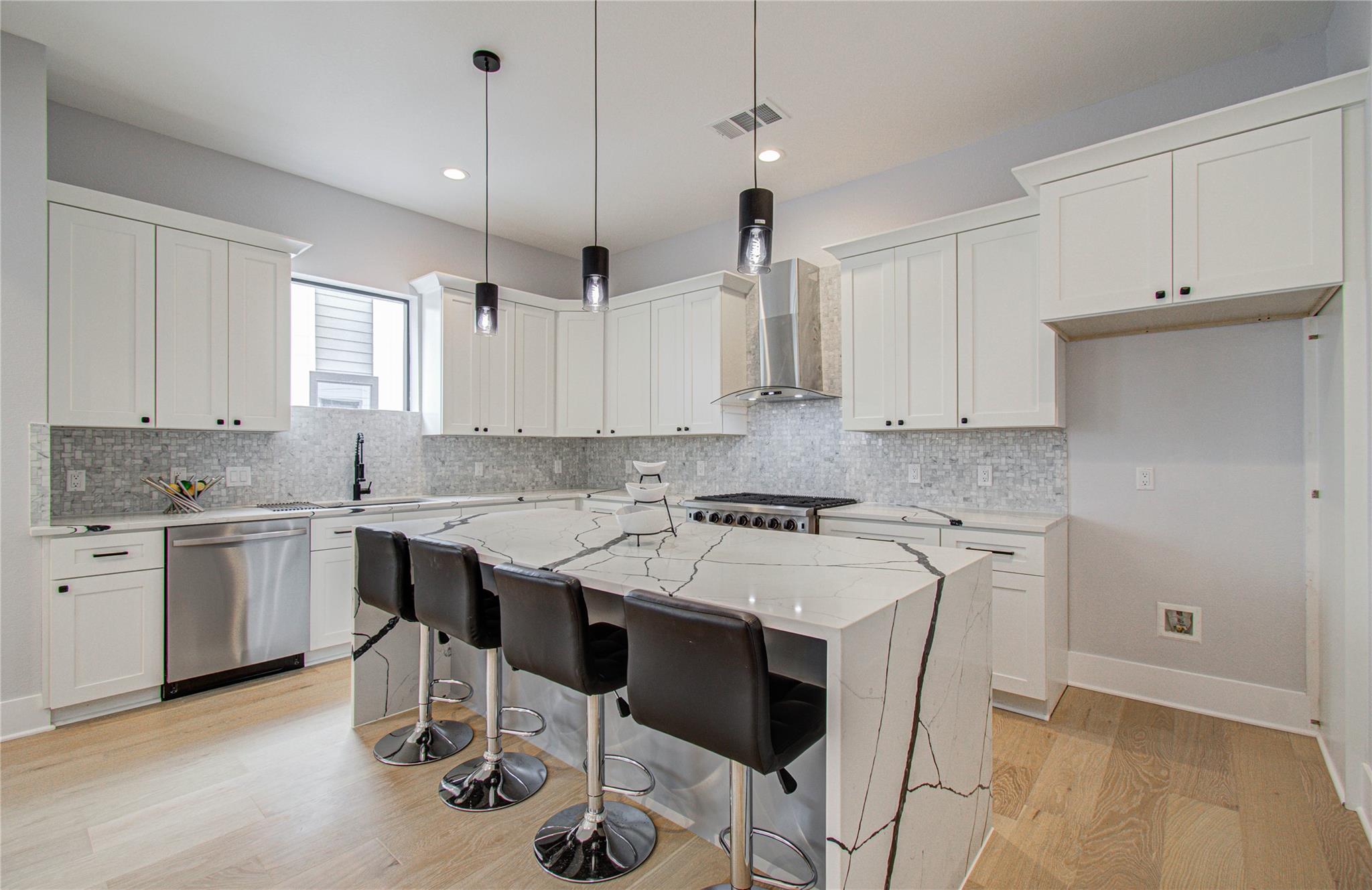 7016 Staffordshire Boulevard # C, Houston Tx 77030 Property Photo 1