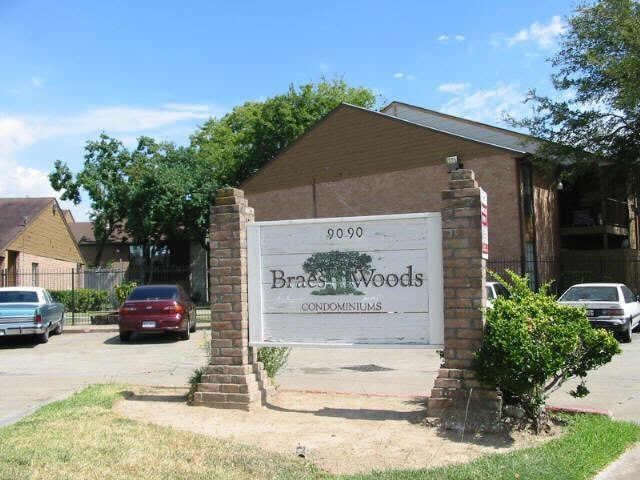 9090 S Braeswood Boulevard Property Photo 1