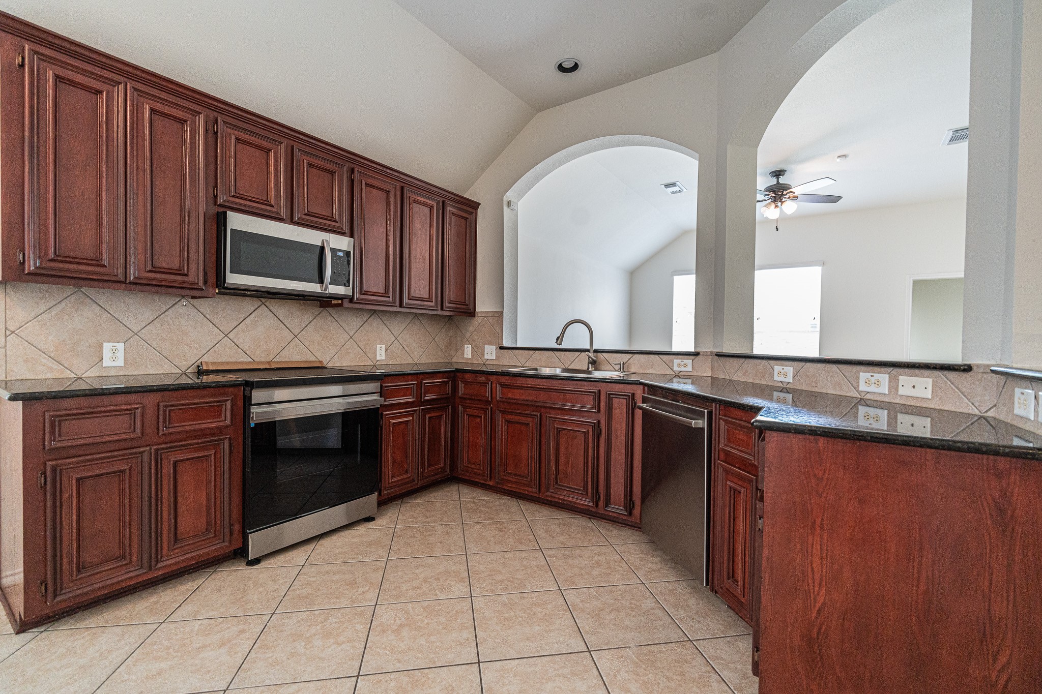 2111 Sailwind Drive Property Photo 7
