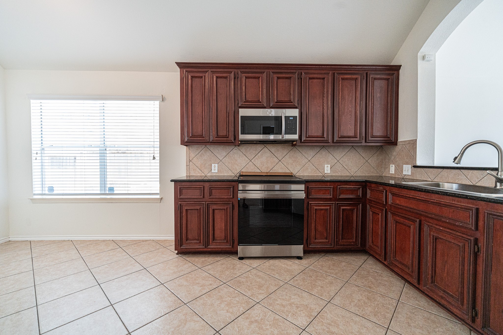 2111 Sailwind Drive Property Photo 8