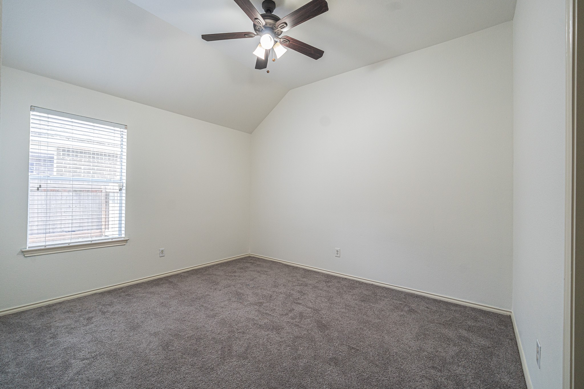 2111 Sailwind Drive Property Photo 10