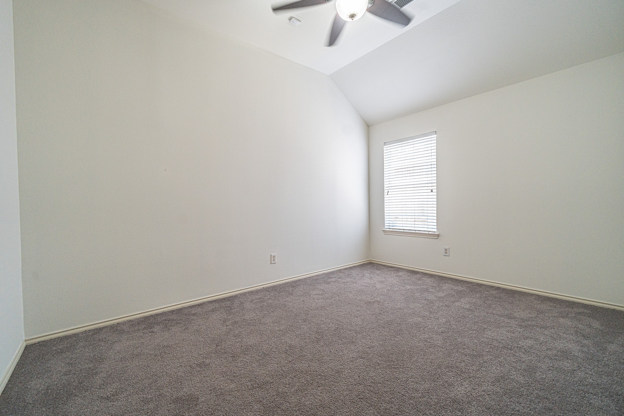 2111 Sailwind Drive Property Photo 14