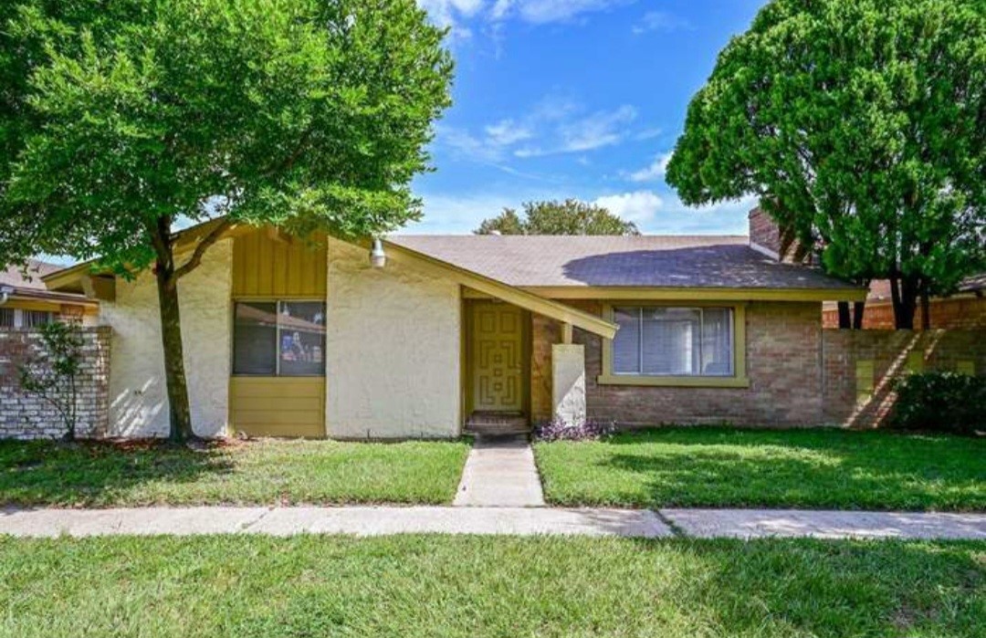 15360 Chipman Lane 5360 Property Photo 1