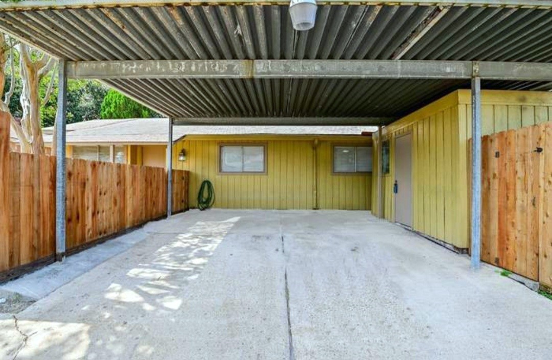 15360 Chipman Lane 5360 Property Photo 7