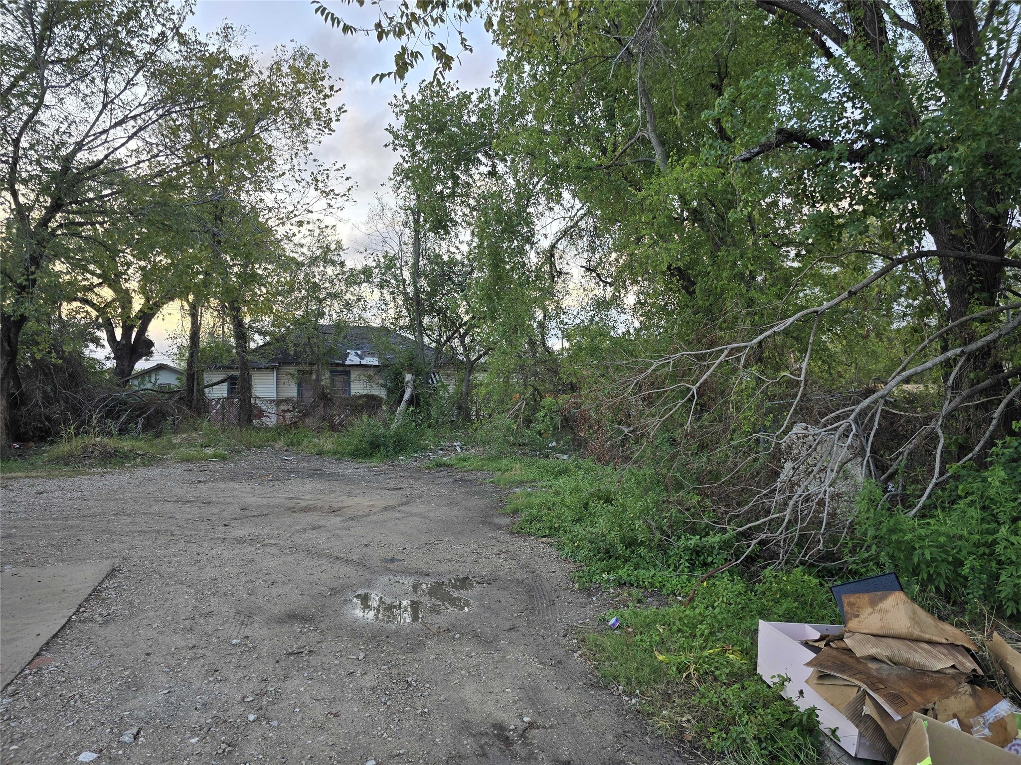 2007 Brackenridge Street Property Photo 1