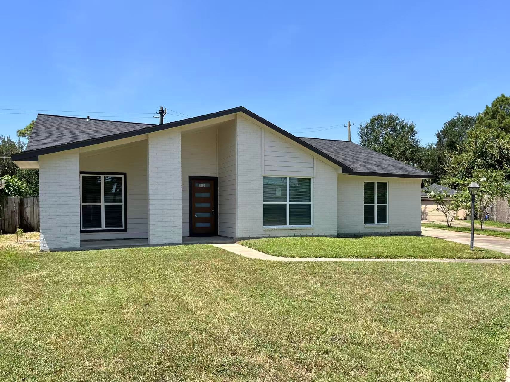 2910 Cherry Hills Drive Property Photo 1