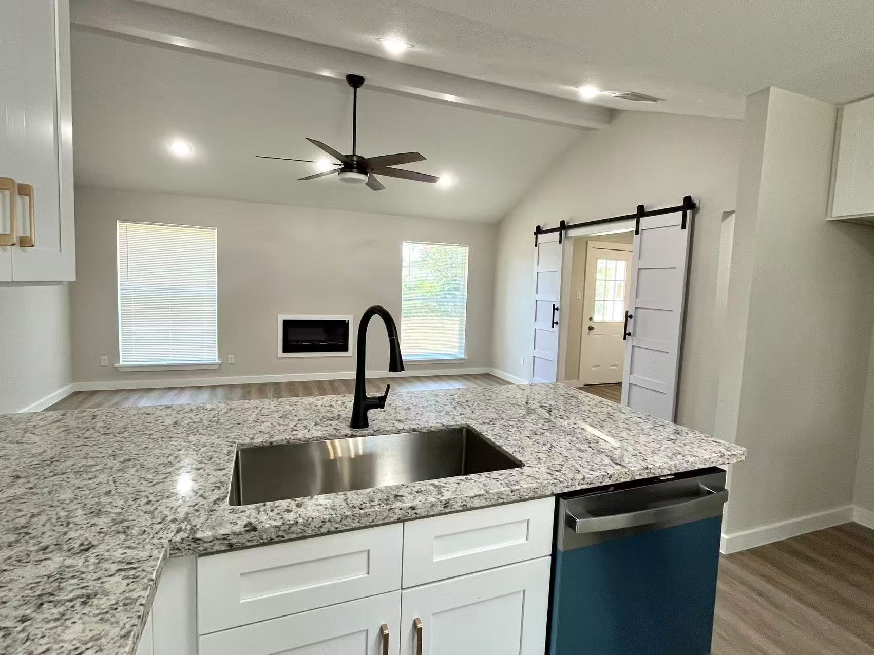 2910 Cherry Hills Drive Property Photo 10