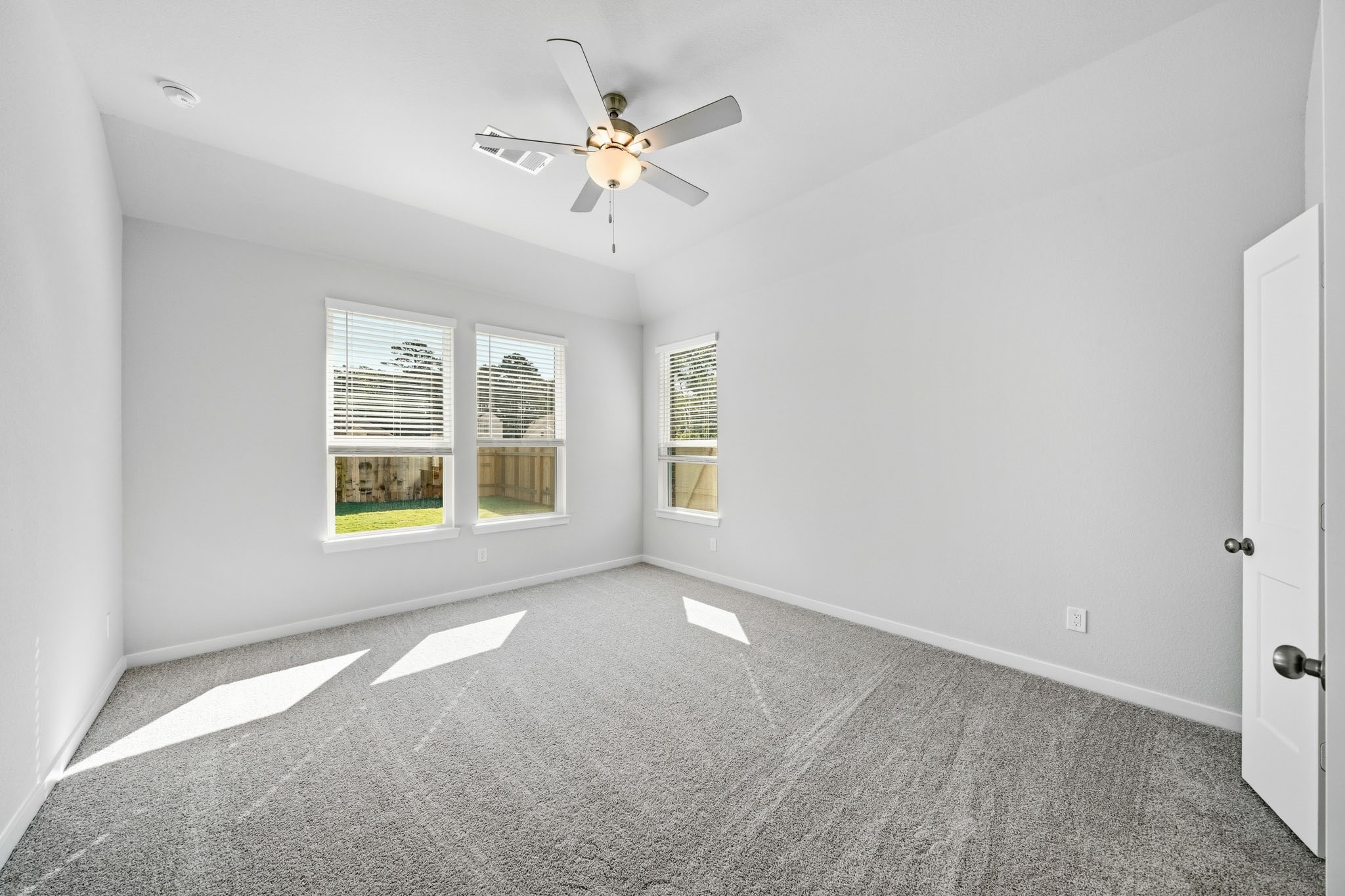 7514 Tall Foxglove Court Property Photo 8