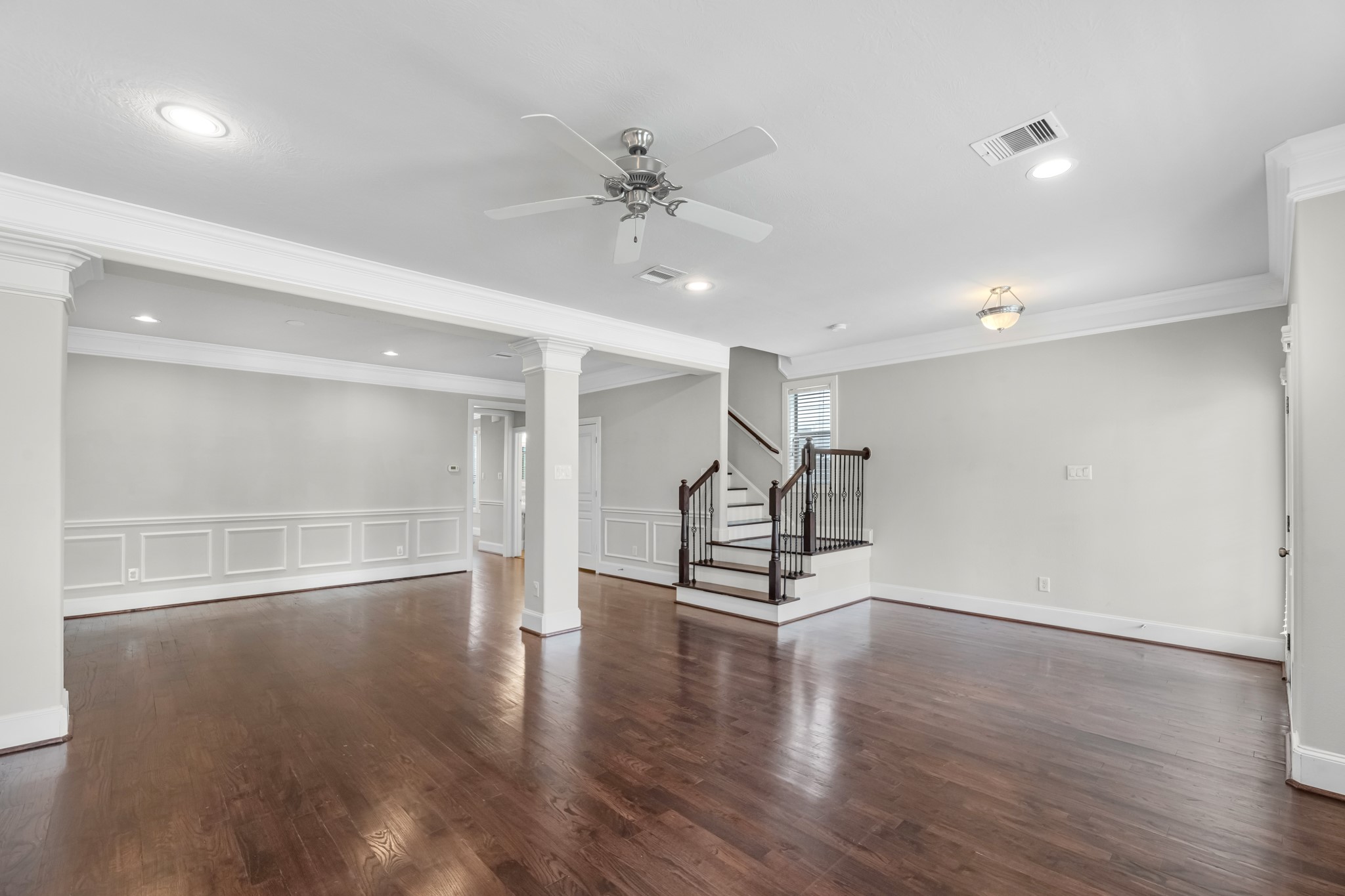247 W 25th Street Property Photo 6