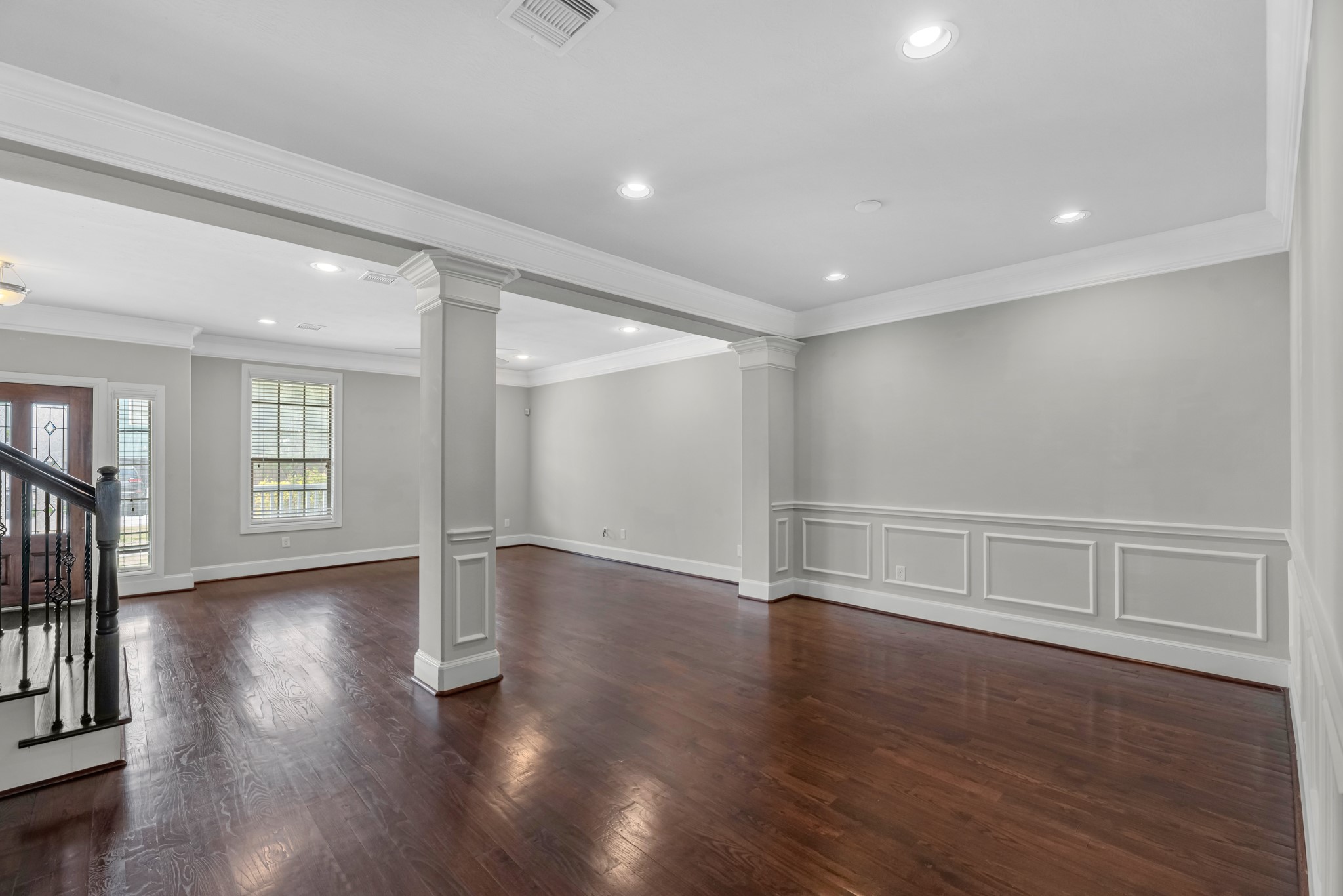 247 W 25th Street Property Photo 8
