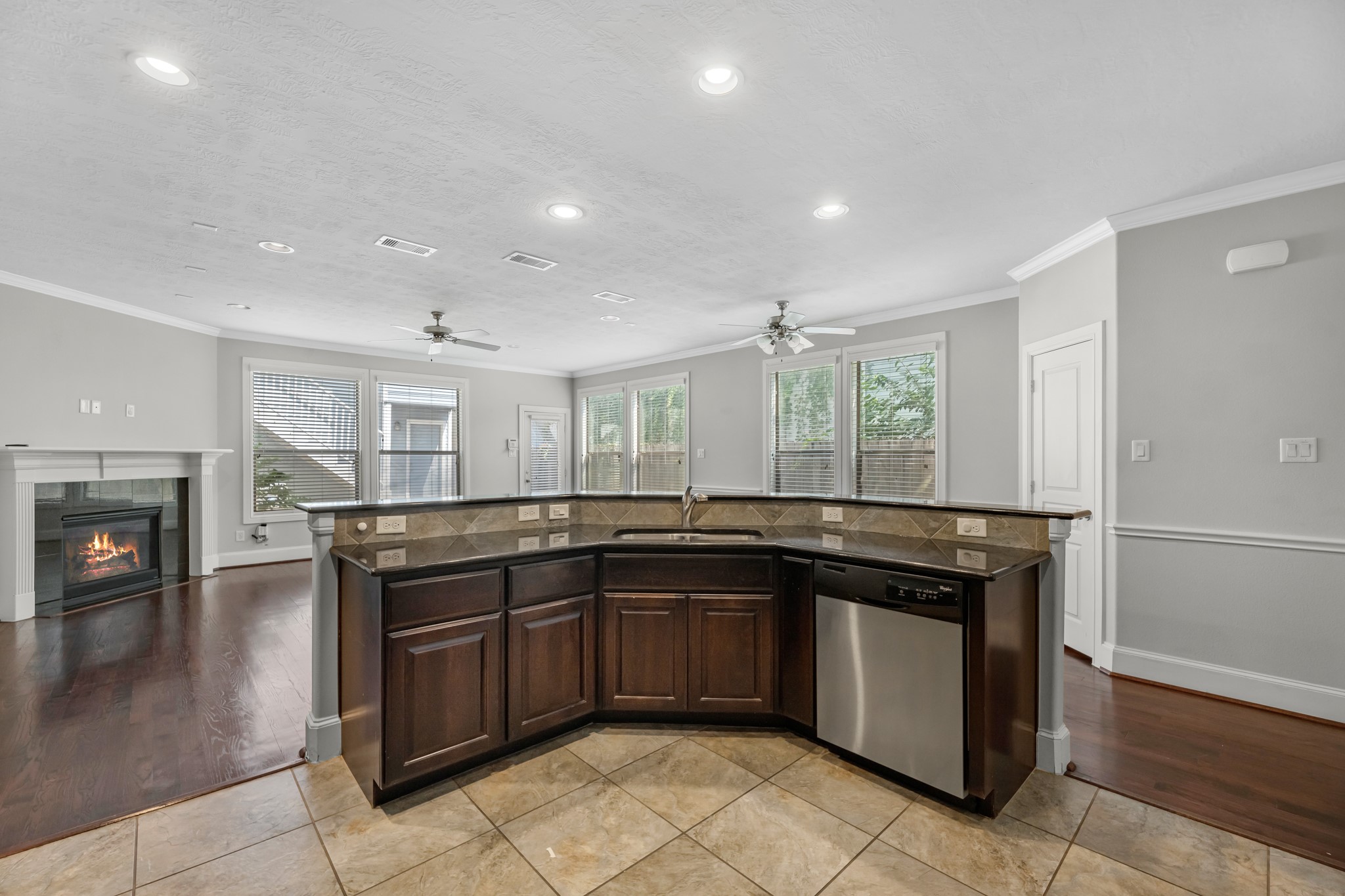 247 W 25th Street Property Photo 10