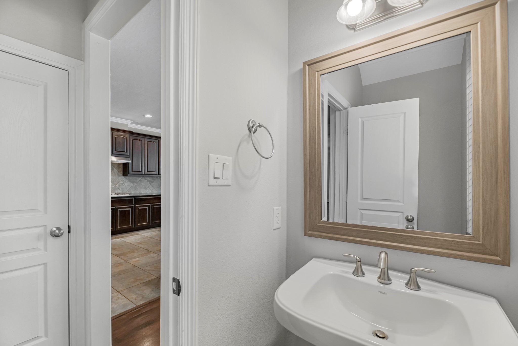 247 W 25th Street Property Photo 18