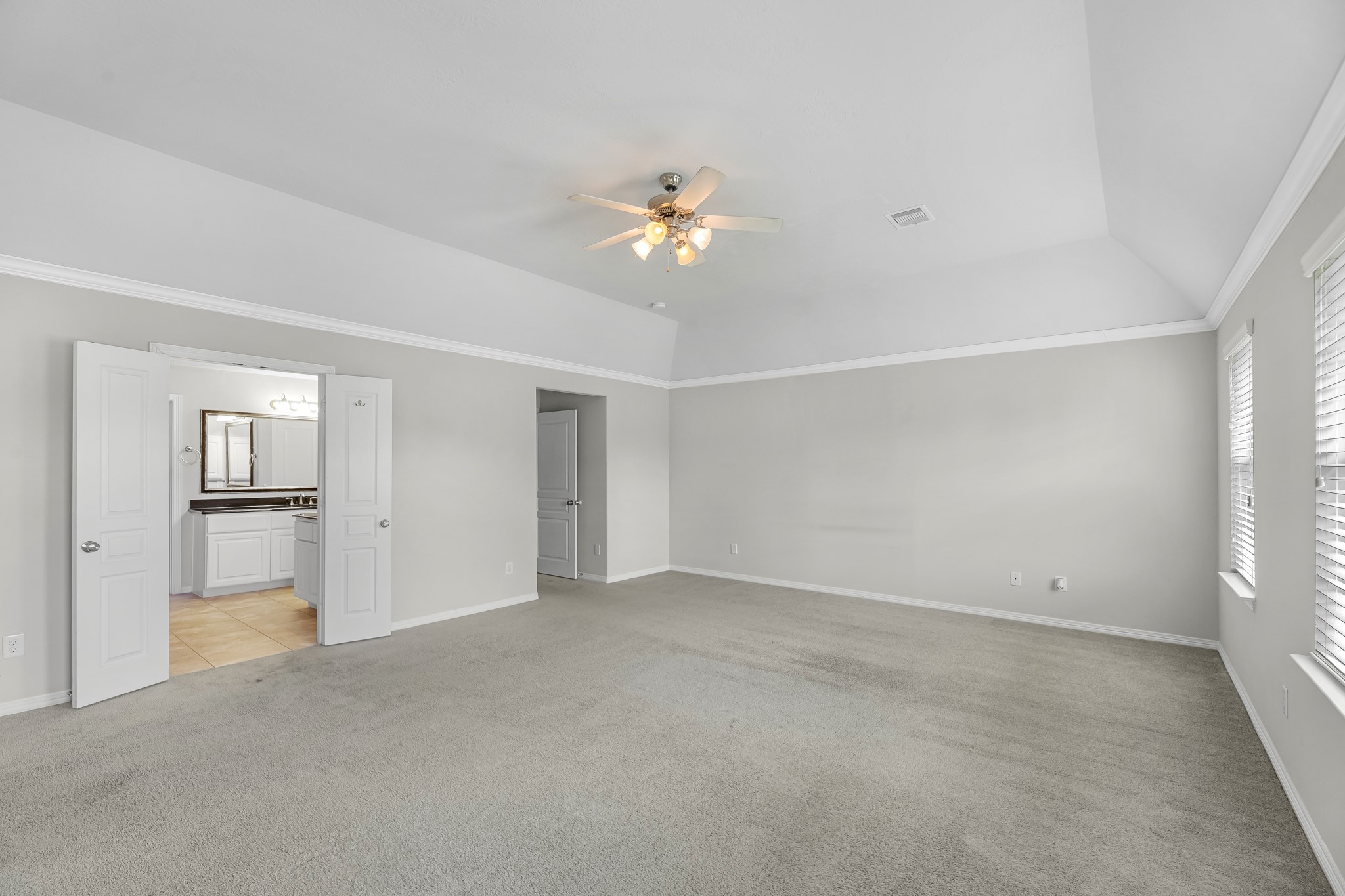 247 W 25th Street Property Photo 20