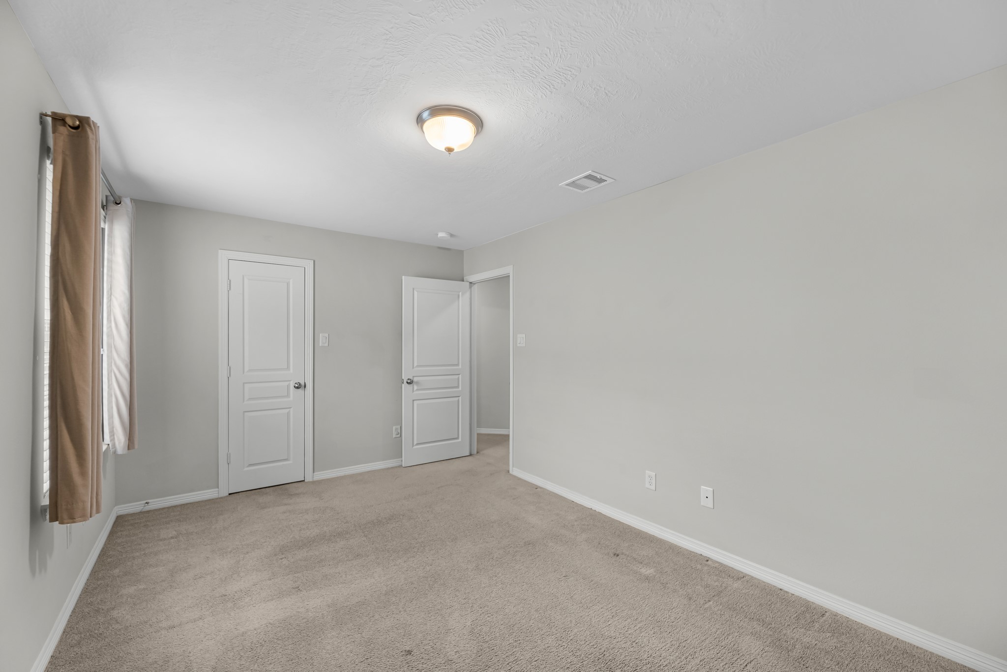 247 W 25th Street Property Photo 26