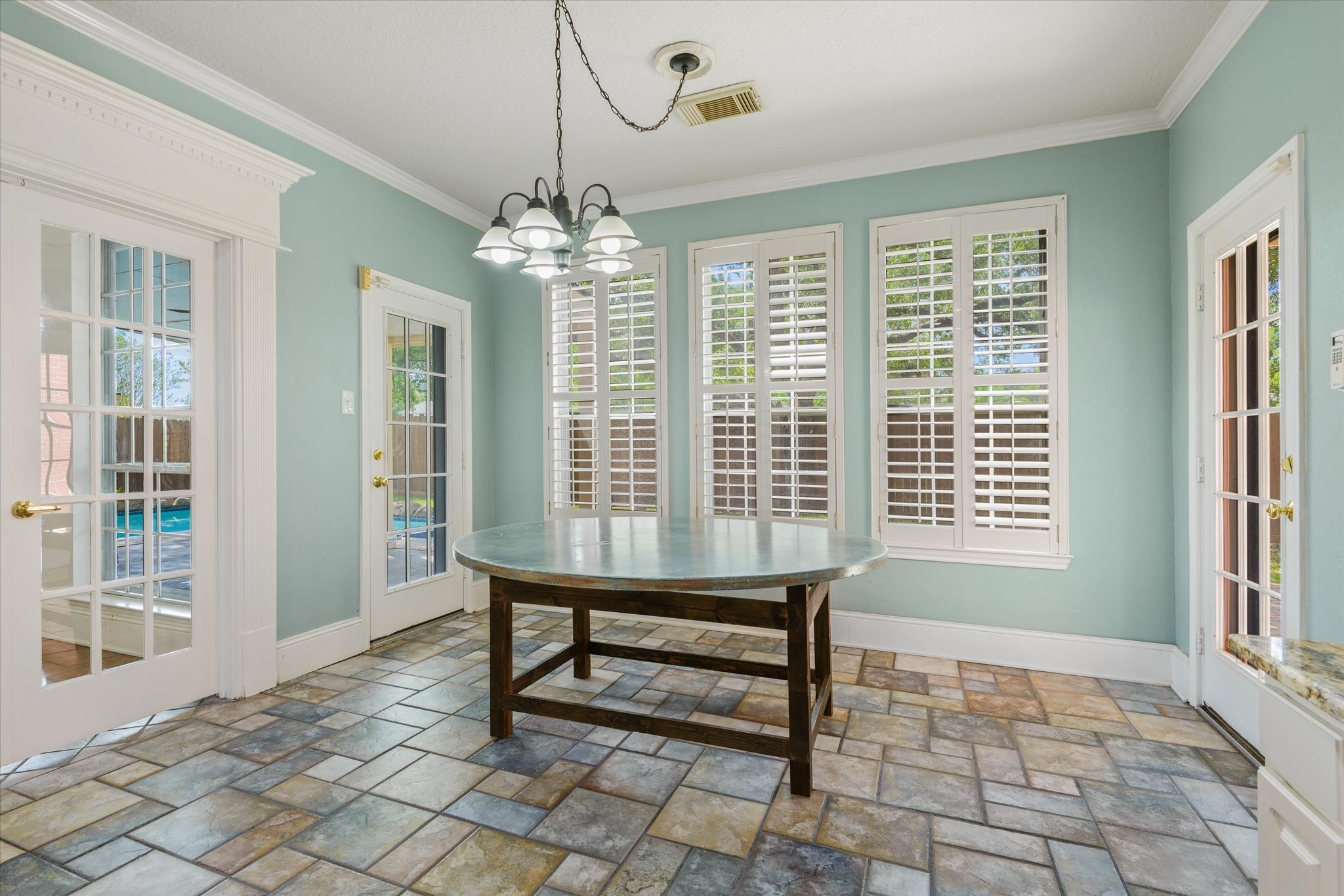 1802 Cloud Croft Drive Property Photo 10