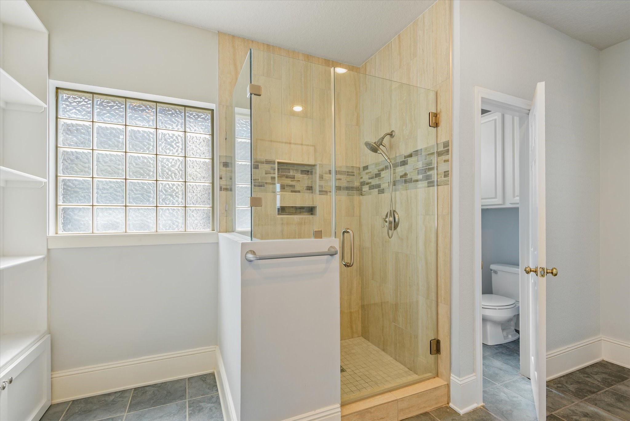 1802 Cloud Croft Drive Property Photo 18