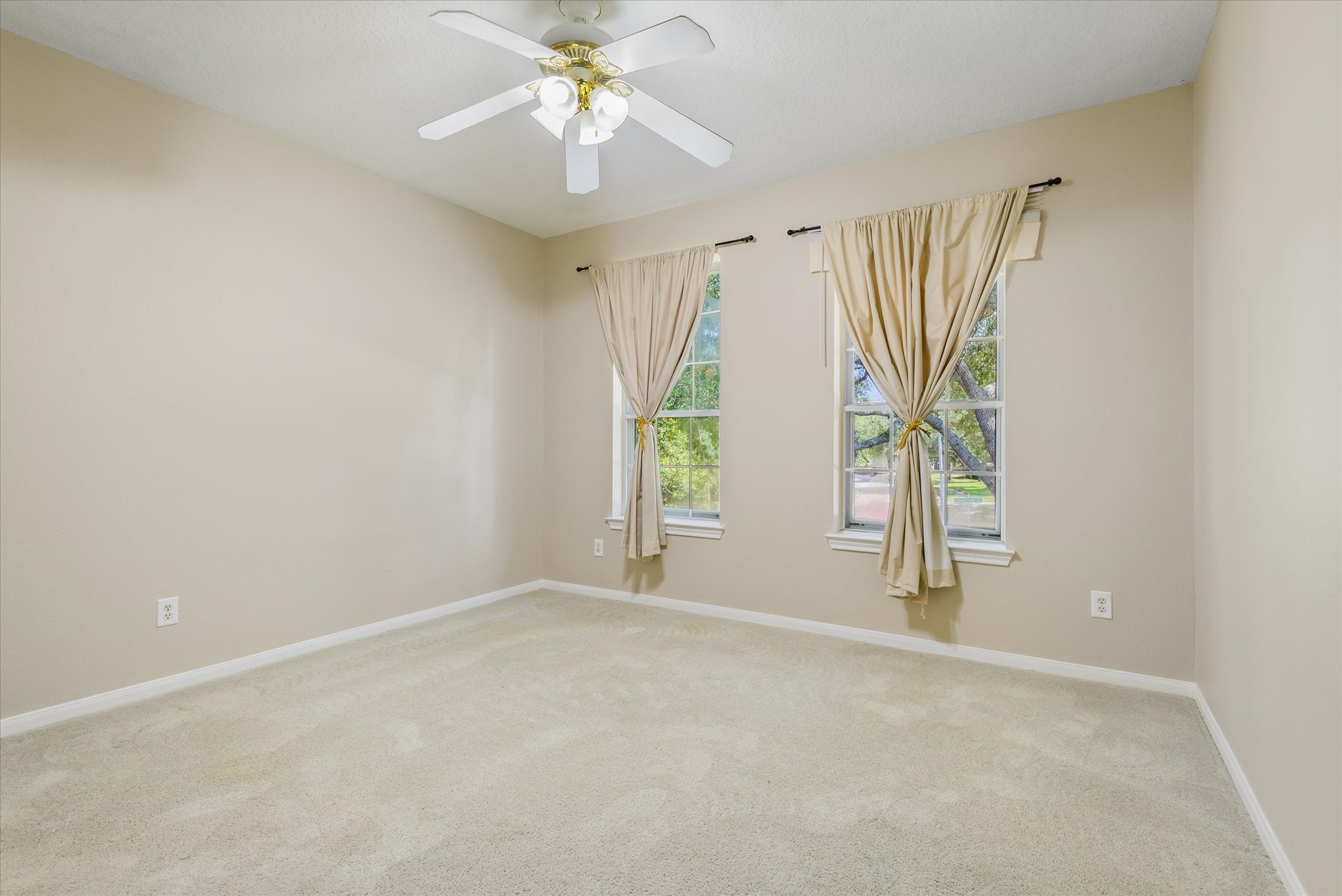 1802 Cloud Croft Drive Property Photo 33