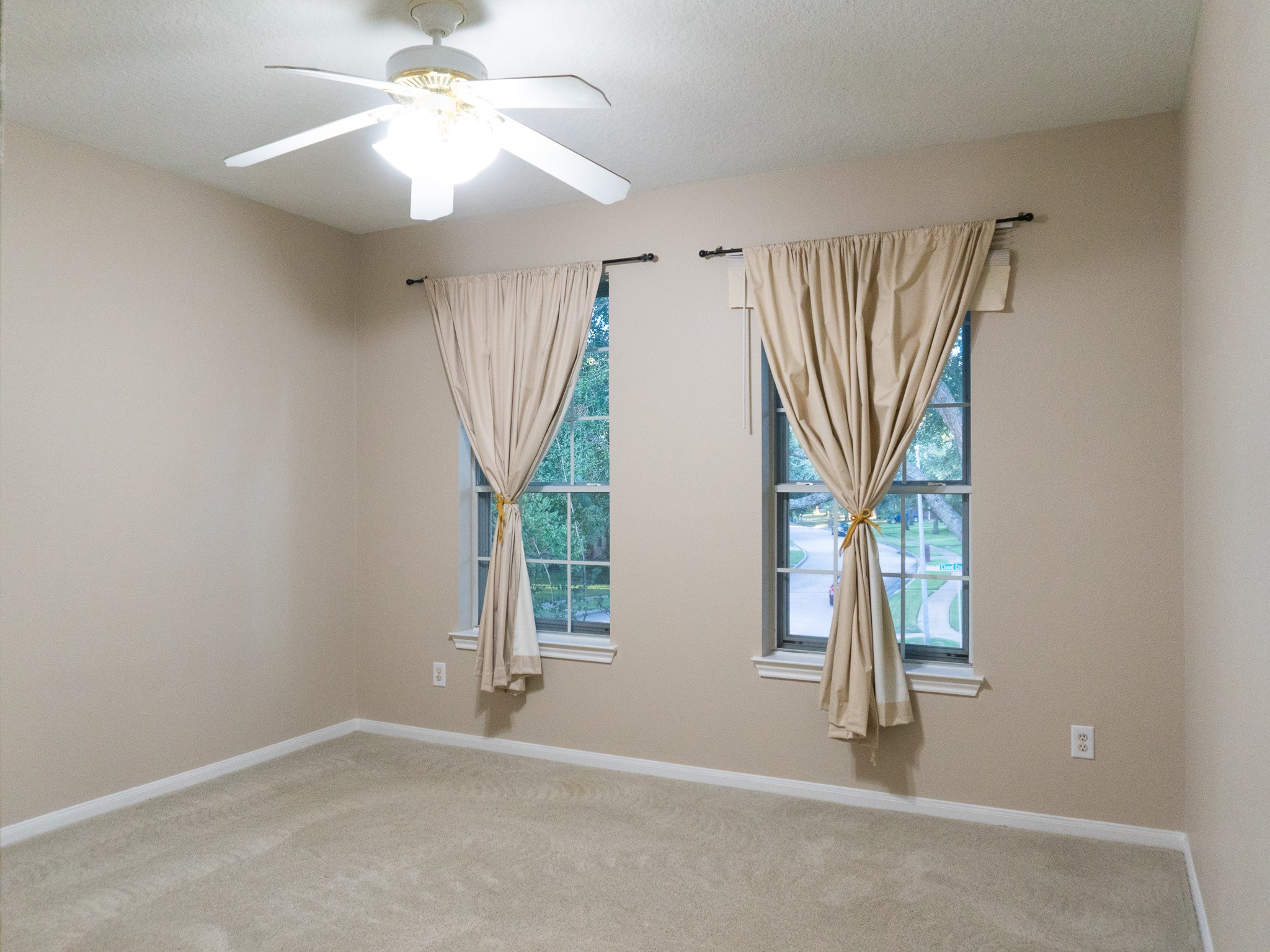 1802 Cloud Croft Drive Property Photo 34