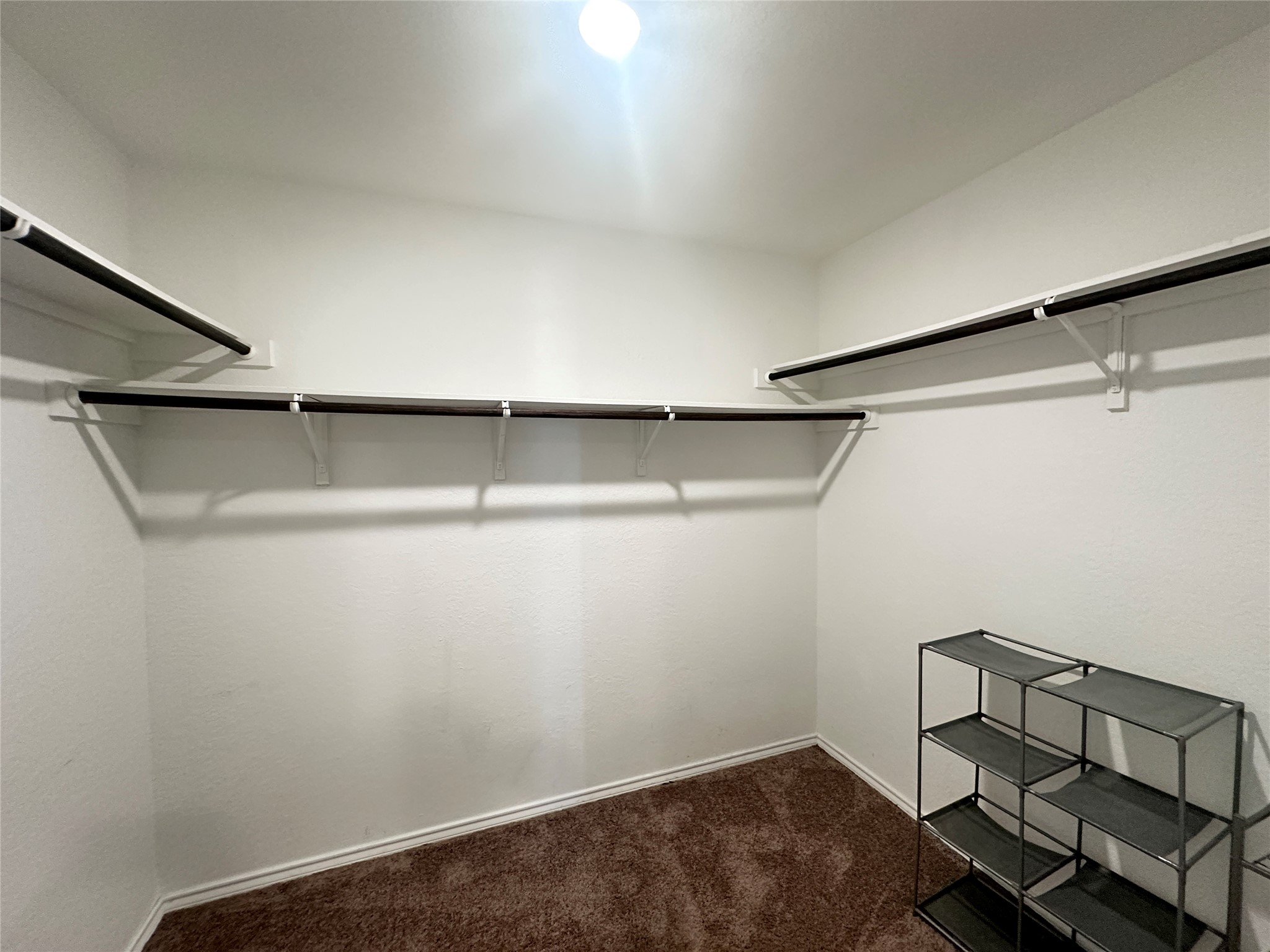 2722 Winterfell Street Property Photo 18