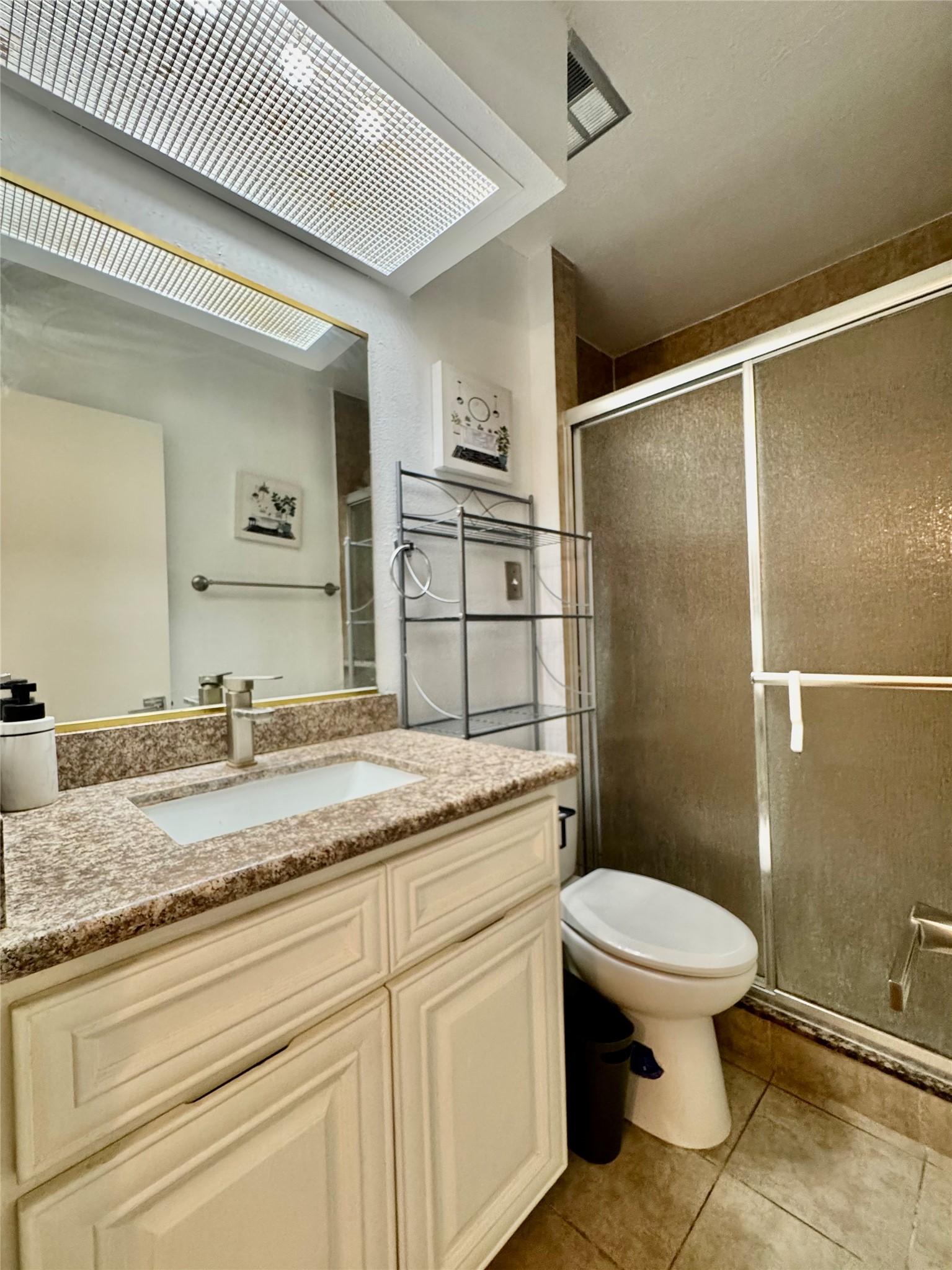 2601 Bellefontaine St A107 Property Photo 15