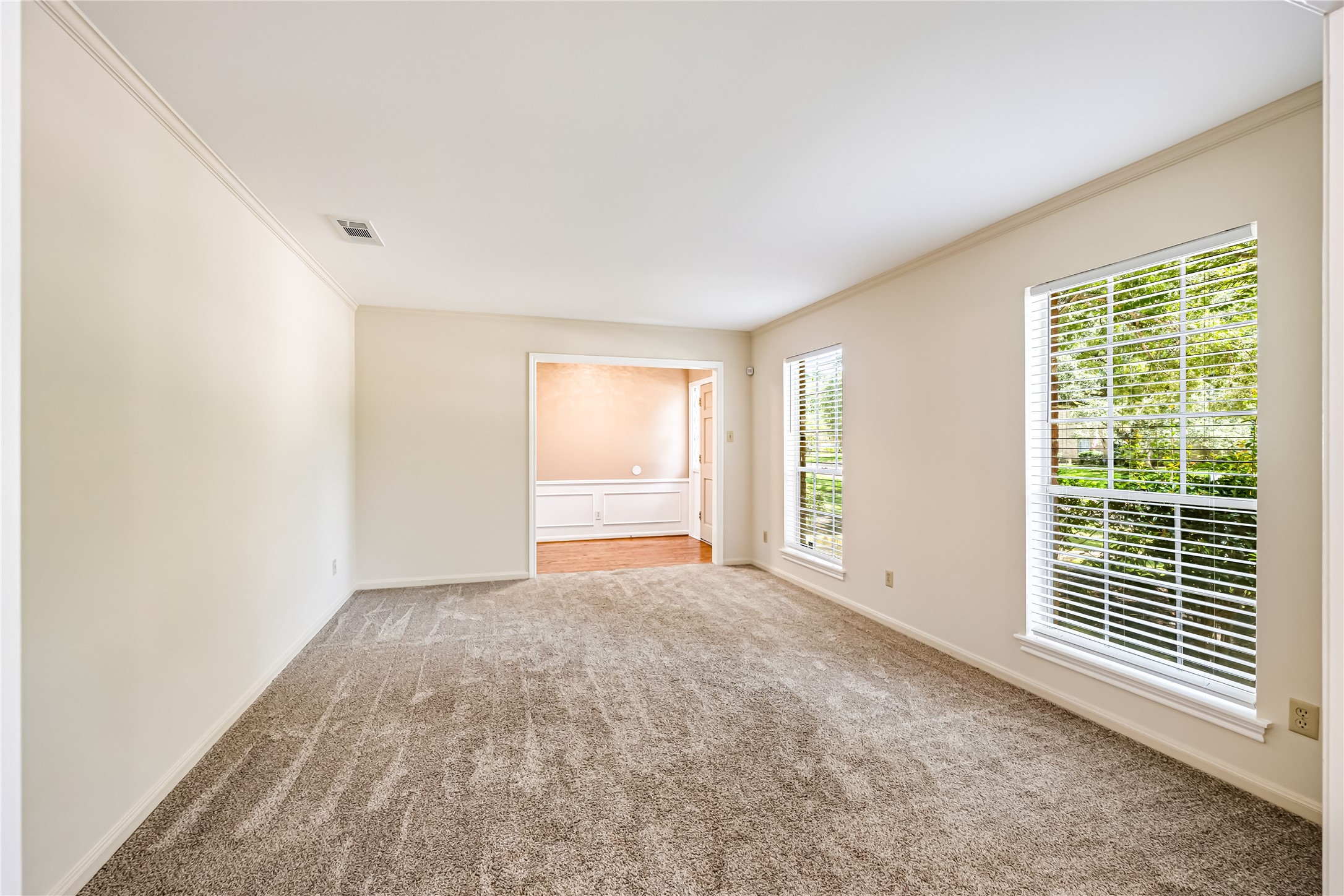 5702 Vestavia Drive Property Photo 8