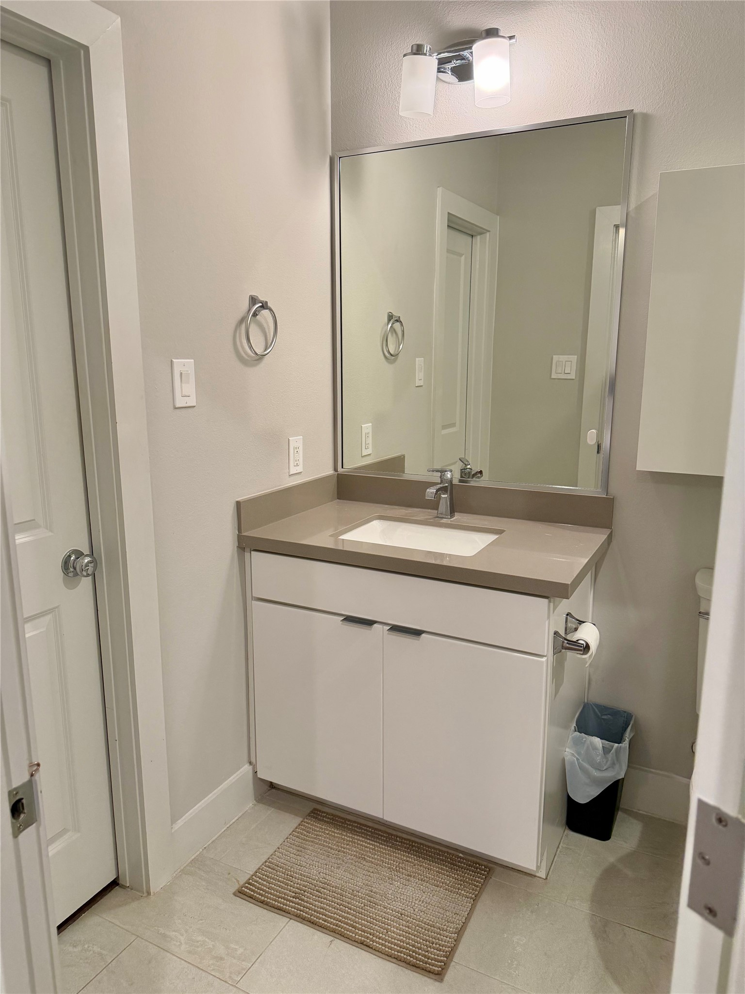 1282 N Post Oak Road A Property Photo 10