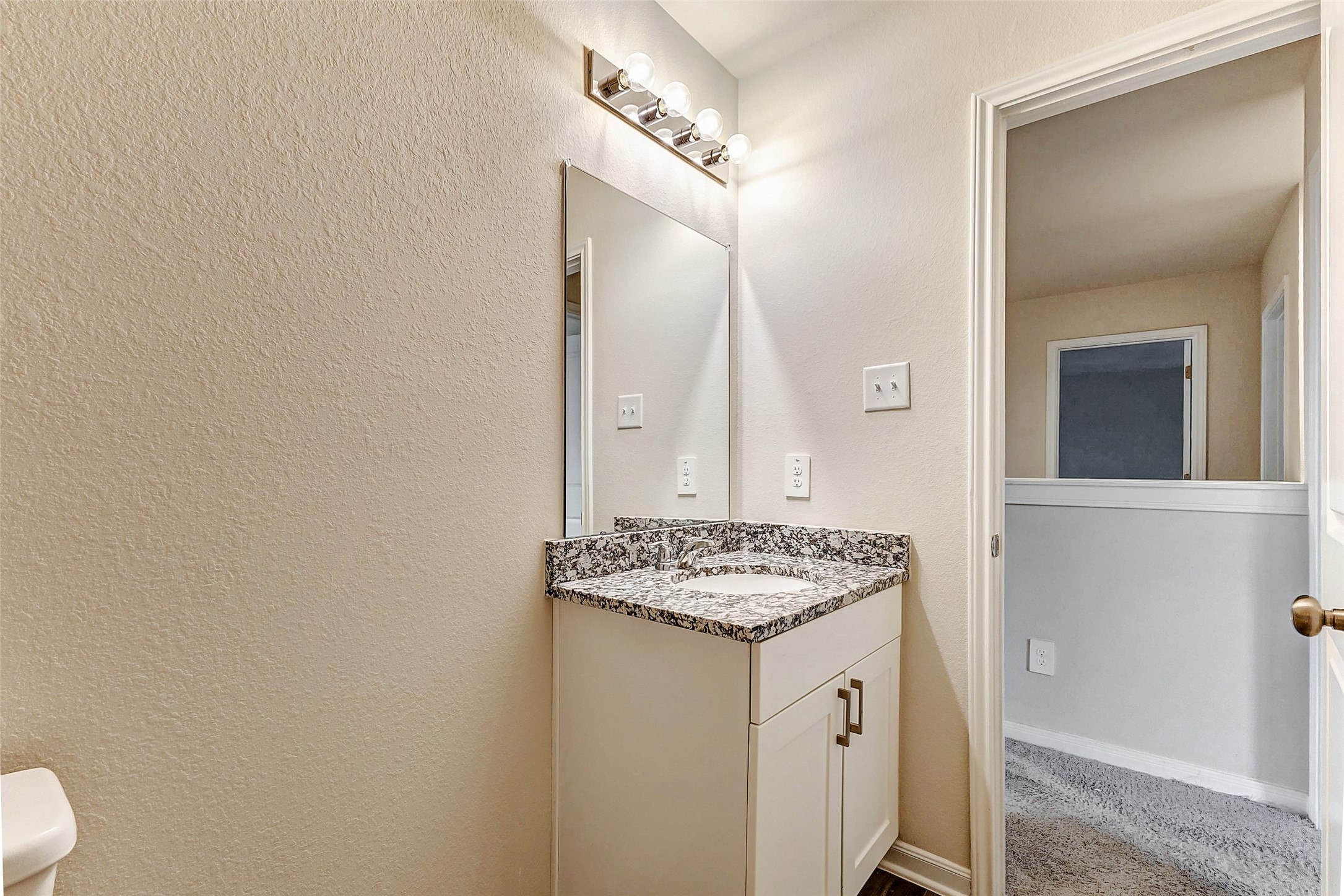 15766 Del Norte Drive Property Photo 33
