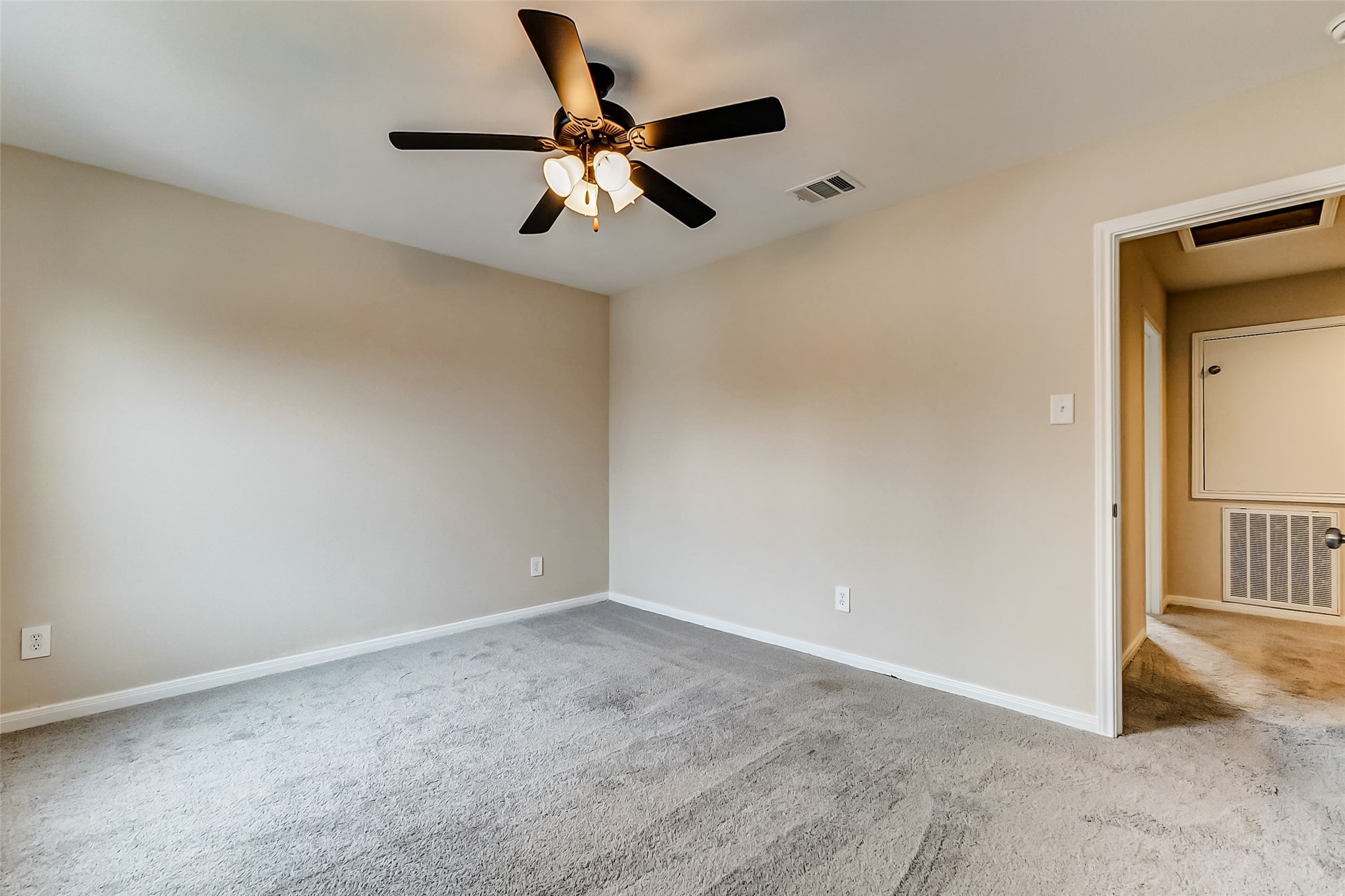 15766 Del Norte Drive Property Photo 35