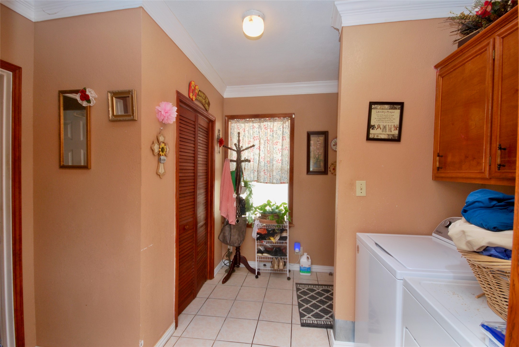 302 S Main Street Property Photo 20