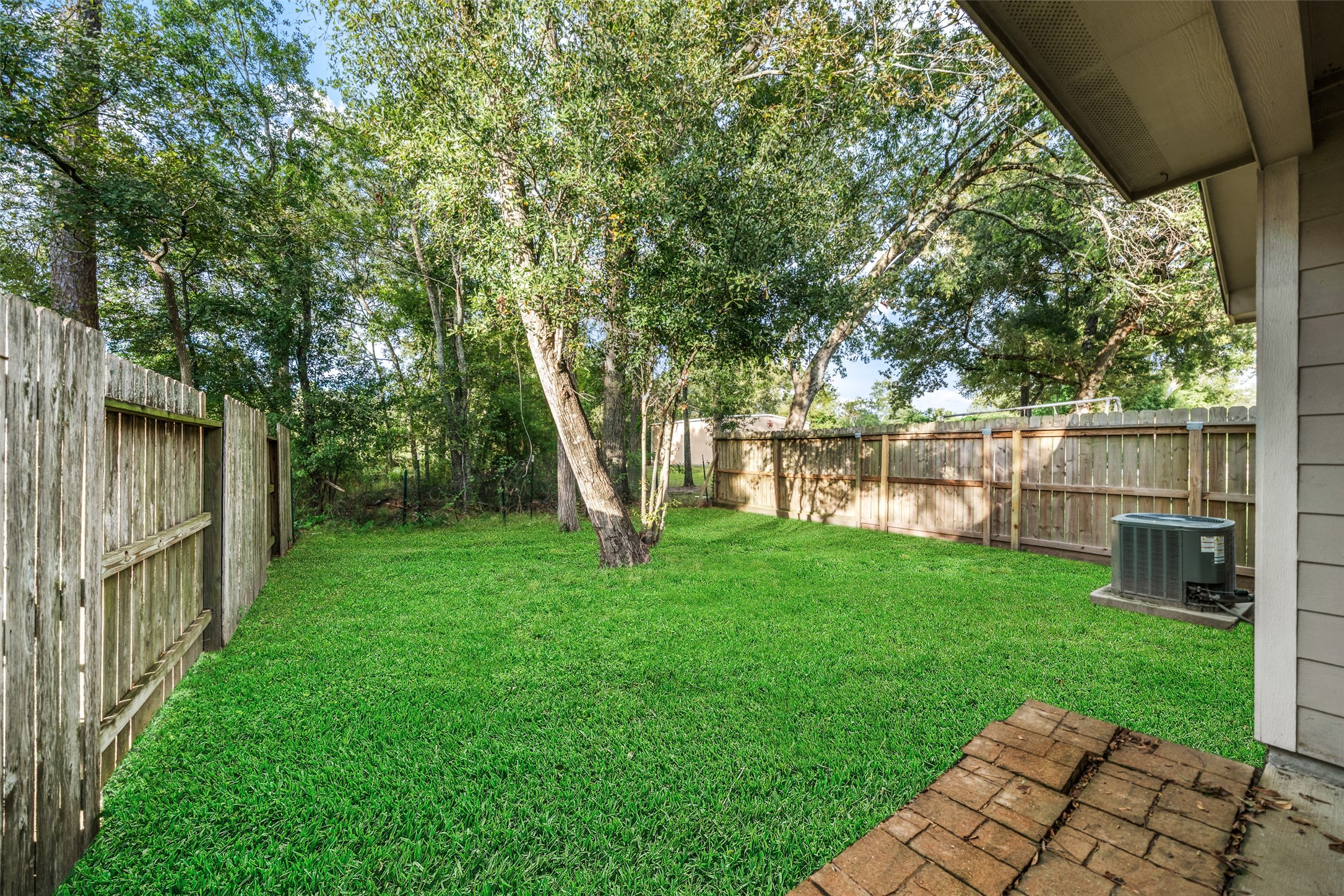 307 Covecrest Drive B Property Photo 11