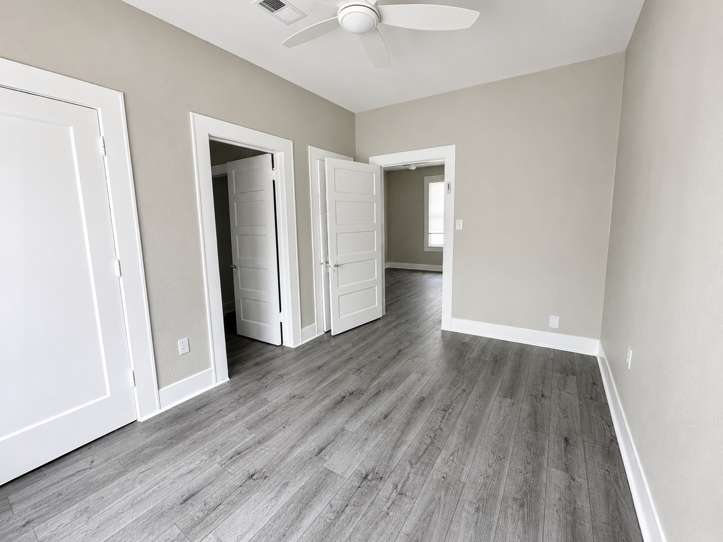 2406 35th Street Property Photo 9