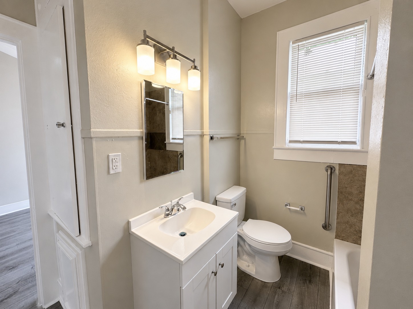 2406 35th Street Property Photo 10