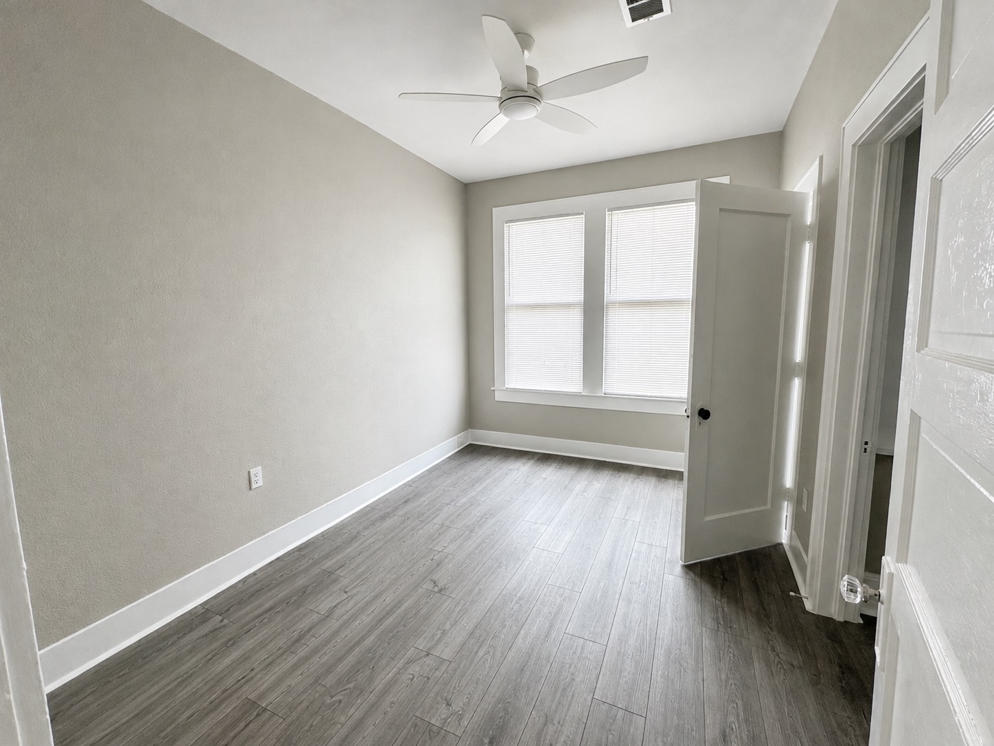 2406 35th Street Property Photo 12