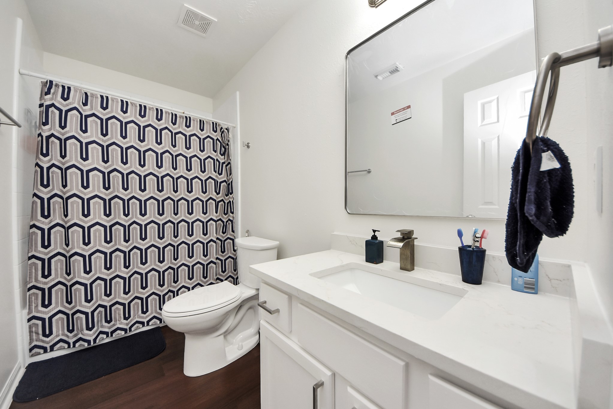 915 Hinsdale Property Photo 31