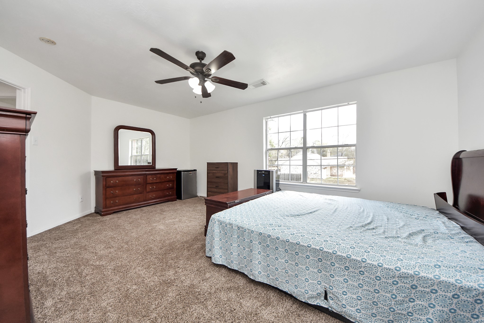 915 Hinsdale Property Photo 39