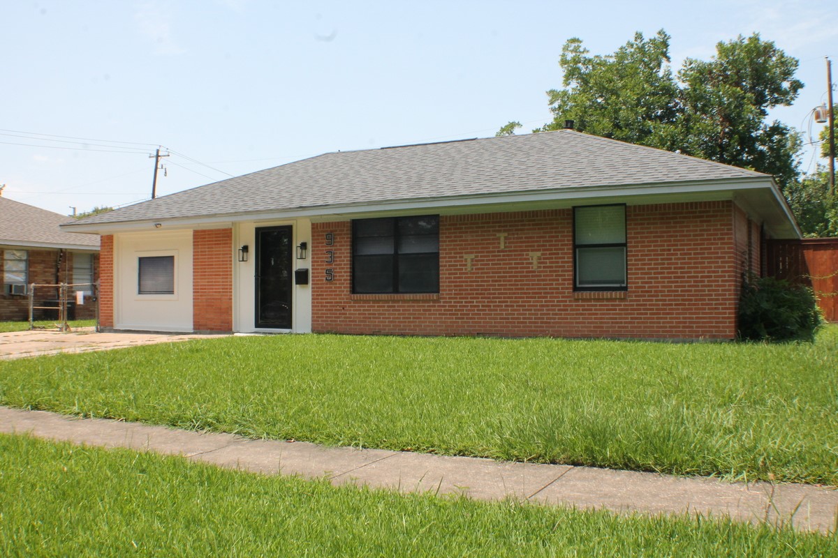935 Creager Street Property Photo 1
