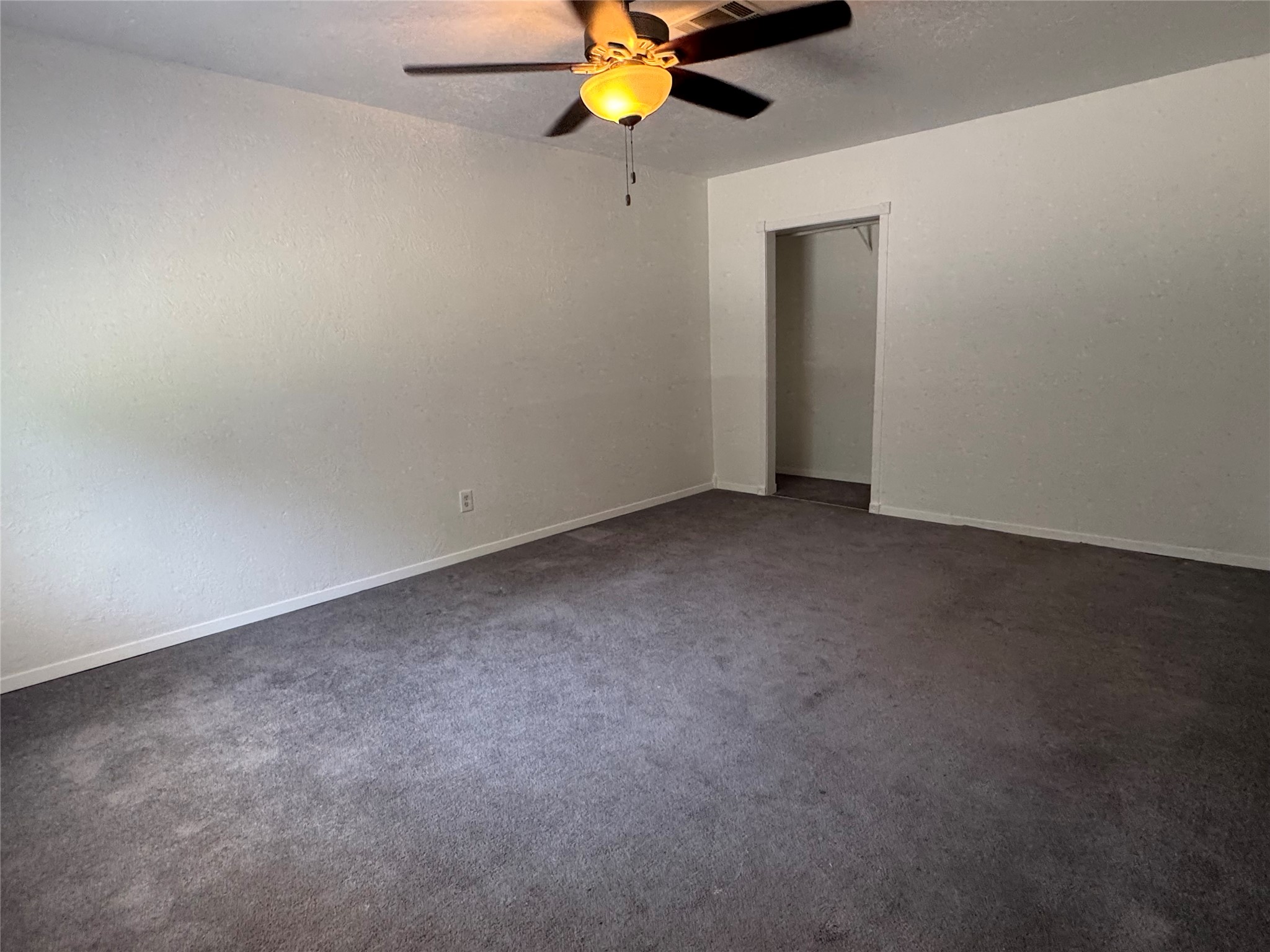 935 Creager Street Property Photo 6
