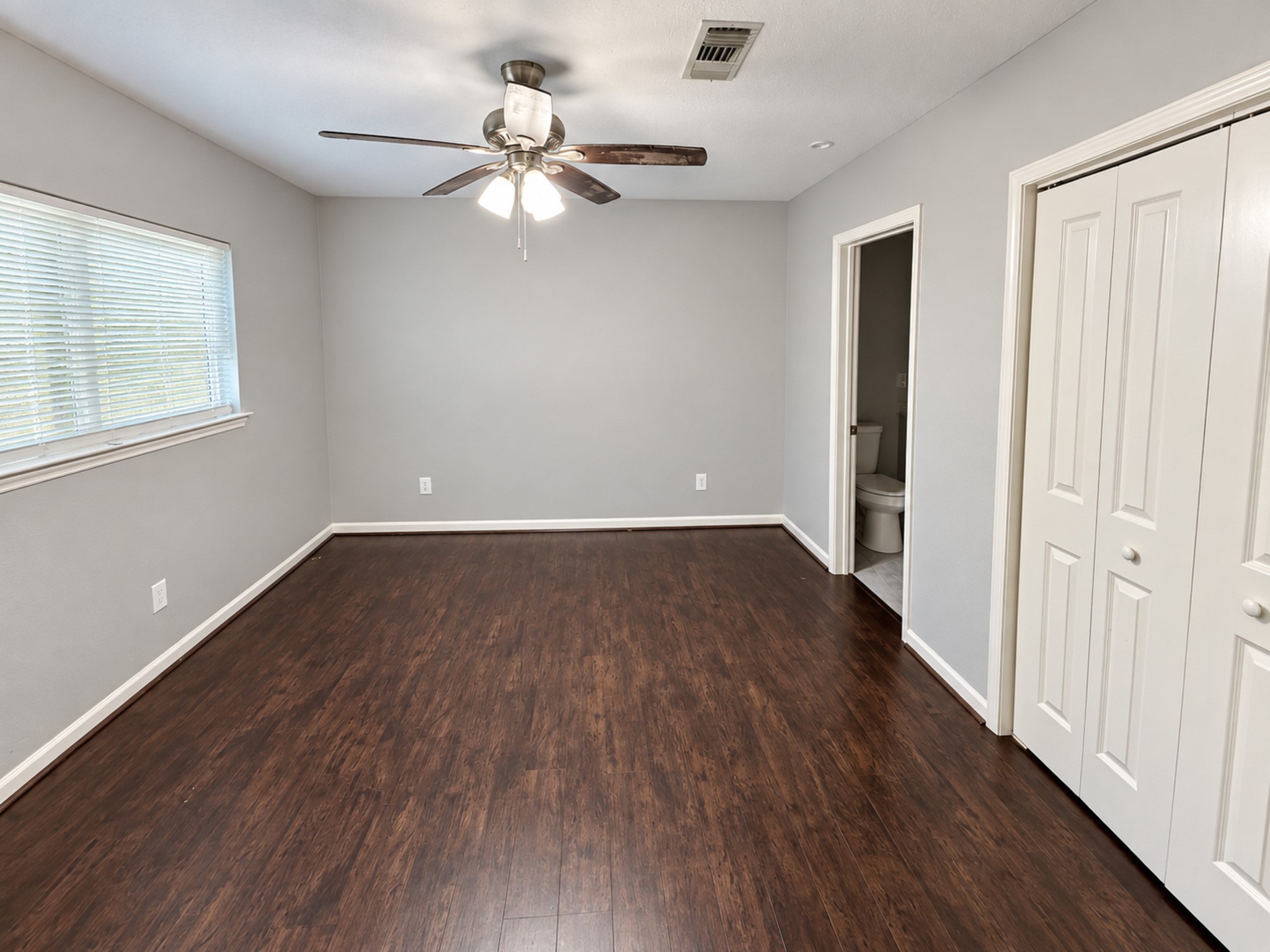 2803 Camille Street Property Photo 11