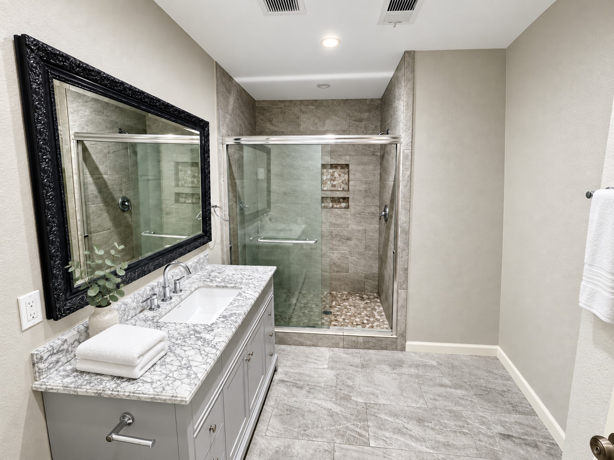 2803 Camille Street Property Photo 12