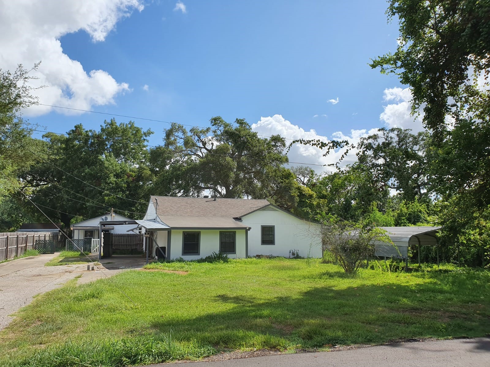 1272 Pecan Street Property Photo 4