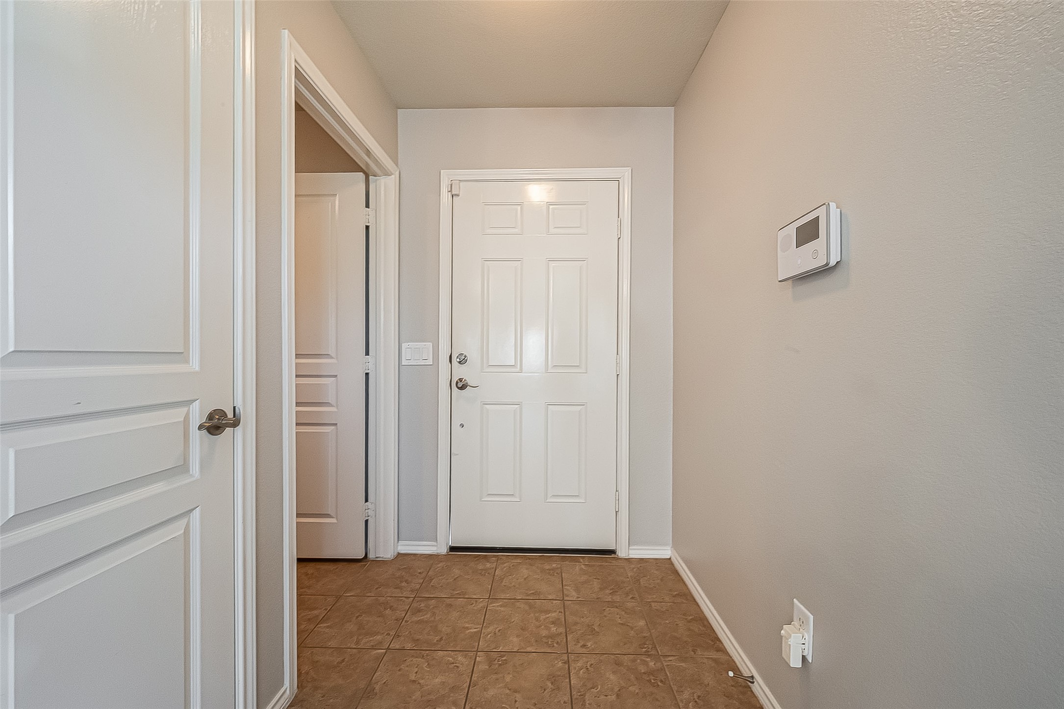 1026 Oleander Way Property Photo 6