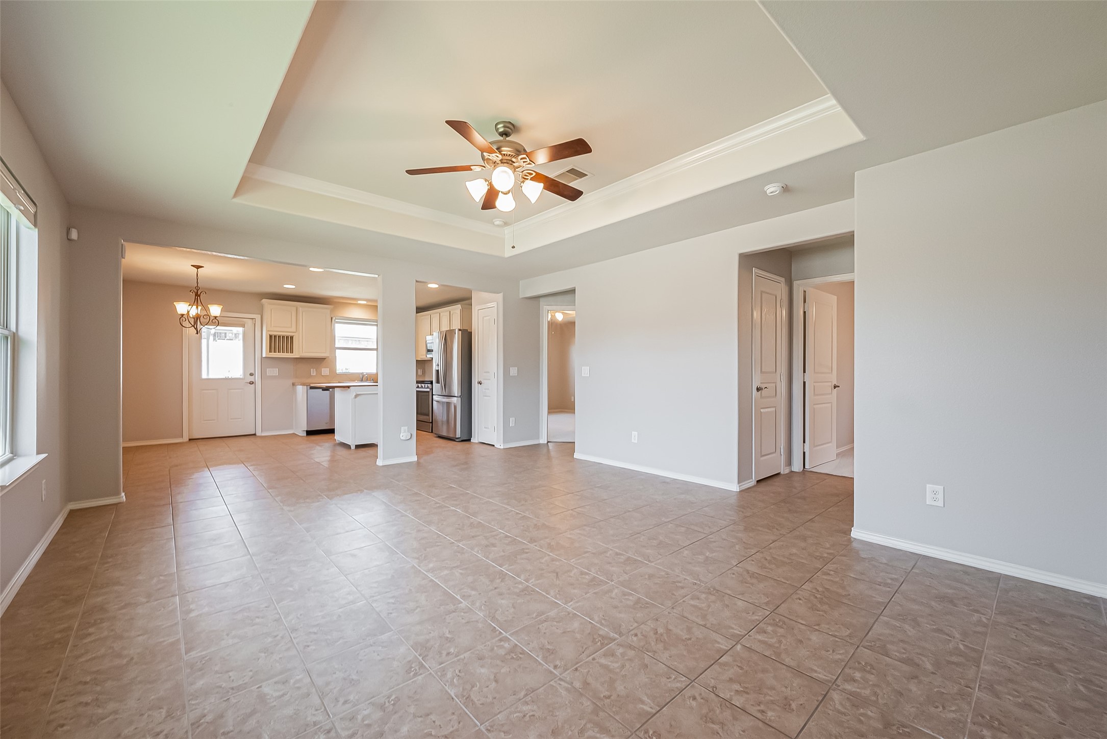 1026 Oleander Way Property Photo 10