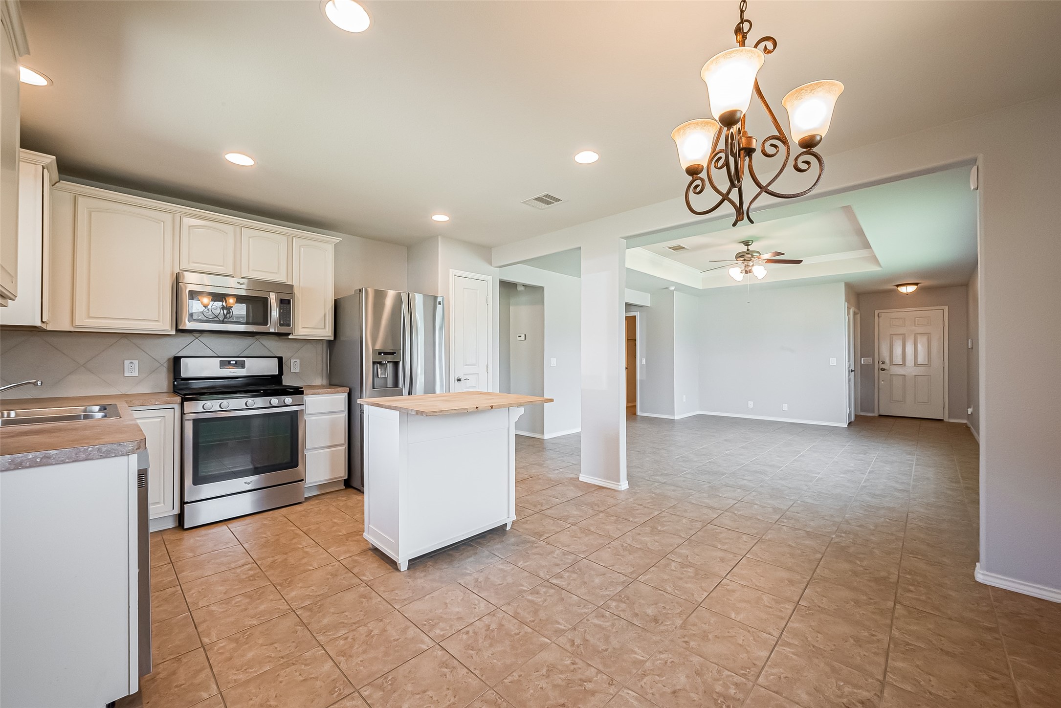1026 Oleander Way Property Photo 17